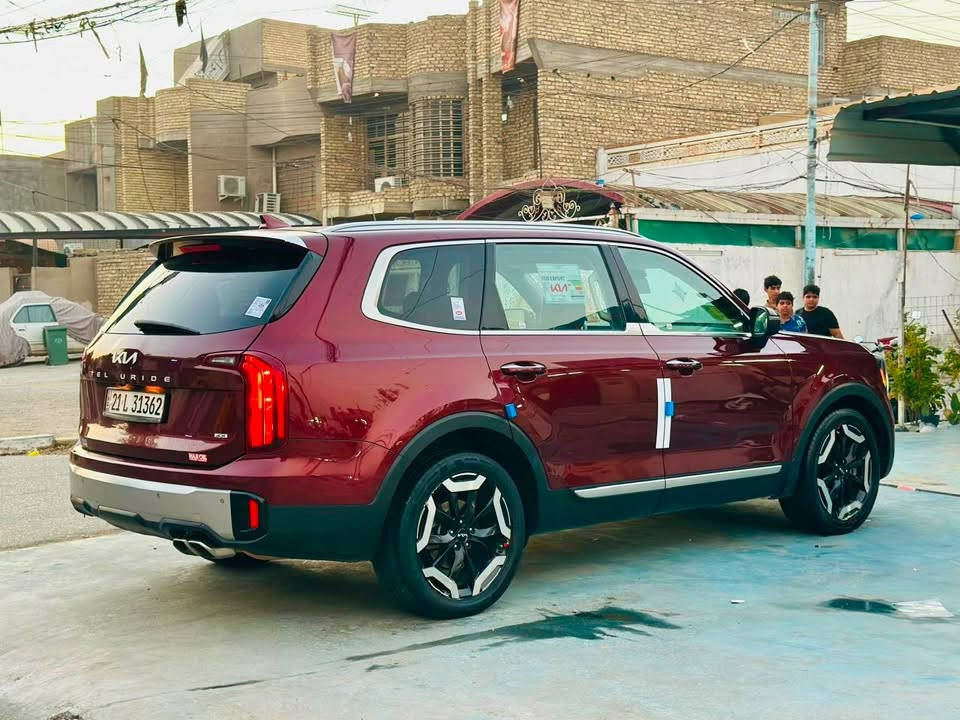 #كياتيلورايدموديل2023#السعر228
#الرقم*********** 
فول الفول مواصفات S
حادث امريكا بس دعاميه
بدون دواخل بدون ايرباك شرط
 محرك 6 سلندر
1 بصمه تشغيل وابواب
2 سقف شامو كنتارا + سقف بانوراما
3 انضمه قياده ماوس
4 تدفئه وتبريد كشنات
5 شاشه كبيره
6 كاميرا دوراه
7 حساسات خلفيه
8 رادار امامي وتوقف ذاتي
9 شاحن واير ليس
10 كشنات جلد منفصل في اي بي vip
11 كشنات كهرباء
12 مخارج شحن وكهرباء كل السياره
13 لدات نهاري
14 هند بريك بصمه
15 اوتو هولد
16 اوتو ستوب
17 رادارت خلفيه
18 ستيرن رجاج وتوقف ذاتي بحاله الخطر
19 تحكمات فول
20 ويل كب الجبير
21 محرك 3800
22 داخل اسود 
سياره جاهزه من كلشي ماشيه 60 ميل 
رقم سليمانيه بسمي تحويل ثانيوم 
عنوان بغداد العبيدي 
#سعر228وبيها مجال بصيط 
#للستفسار***********
