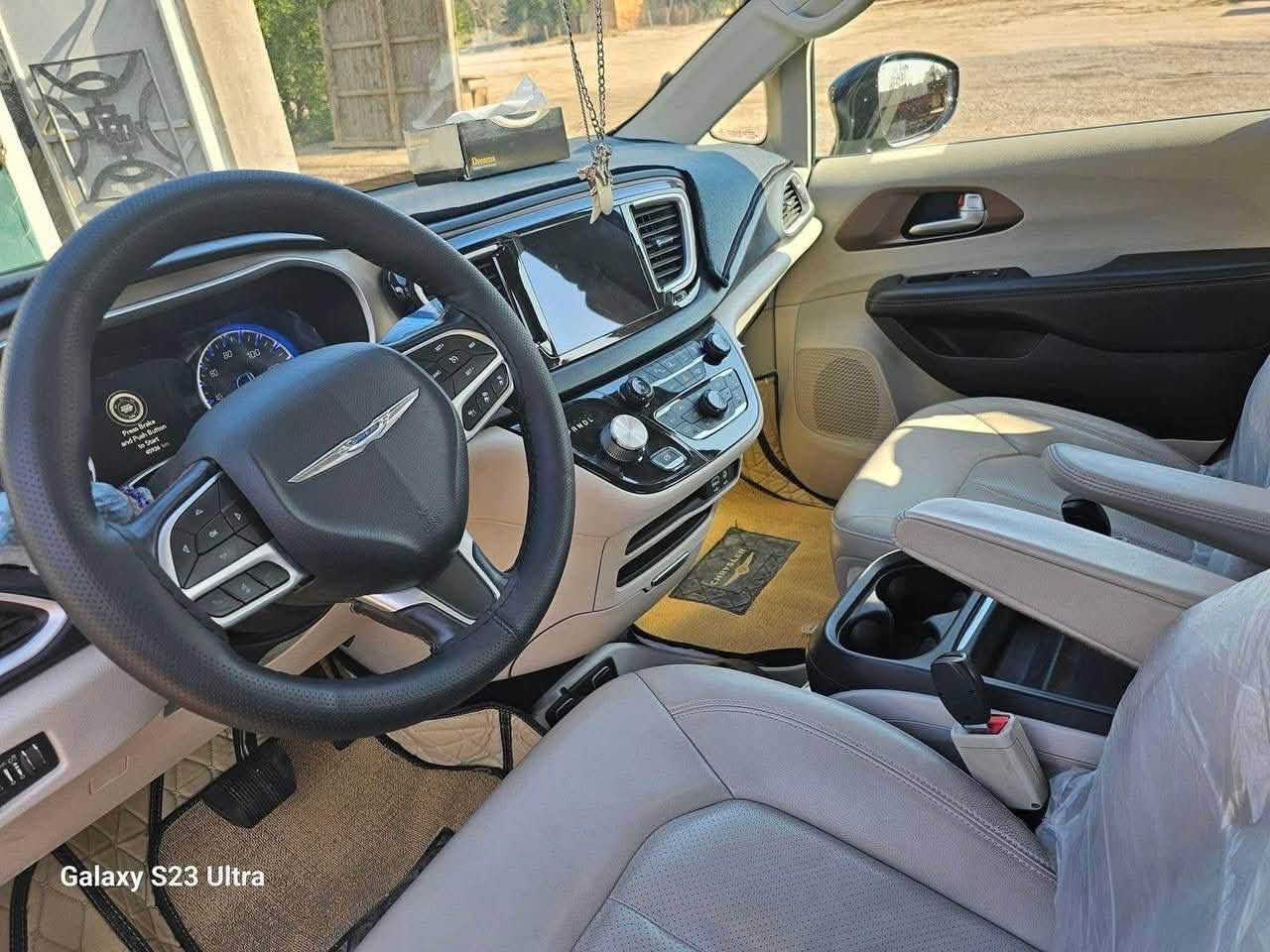 السلام عليكم
باسفيكا للبيع موديل 2018 فئة تورنك

مواصفات السياره فول عدا البانوراما  
محرك 3600
رادار جانبي 
نقطه عمياء 
شاشة خلفية لركاب 
خمس كامرات محيطيه
رادار امامي 
ابواب كهرباء
سايد بريك بصمه  
كشن السايق كهرباء +تدفئه +تبريد 
تبريد ٣ قطع 
تحكم تبريد خلفي منفصل 
جنطه كهرباء 
مري قابله للطي
لايت امامي LED 
بك لايت LED
شاشه ايباد نظام متور جداً 
منافذ شحن  تايبسي وايفون في الكراسي الخلفيه 
نظام تحديد مسار 
وبعد هوايه مواصفات 
اناره داخليه LED ابيض 
وبعد كلش هوايه

السيارة ماشيه52 الف 
مرقم بغداد
للاستفسار المراسلة عل الواتساب او التصال 
***********
