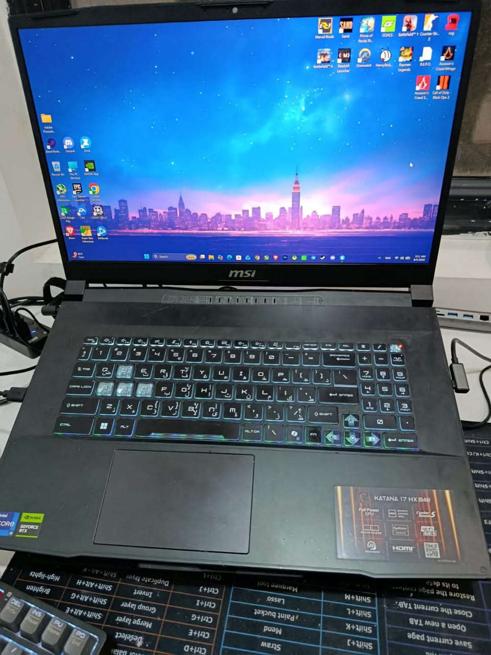 السلام عليكم
للبيع لابتوب MSI Katana 17 HX موديل B14WGK
 استخدام شخصي نظيف جدا
‎المواصفات: 
Cou: Intel Core i9-14900HX (24 نواة)
Gou: NVIDIA RTX 5070 8GB GDDR7
 Screen: 17.3 QHD 2560×1440 240Hz 
Ram: 32GB DDR5 (جانت 16 وطورتها بنفسي تتحمل لحد 64)
 Storage: 1TB NVMe PCIe Gen4 SSD 
Wi-Fi 6E

Bluetooth 5.3 

يجي وياه:
 الشاحنه الاصليه 240 واط
جنطه هديه
 و الكارتونه الاصليه
المكان: النجف كوفه
متواجد واتساب رقمي: 
***********
