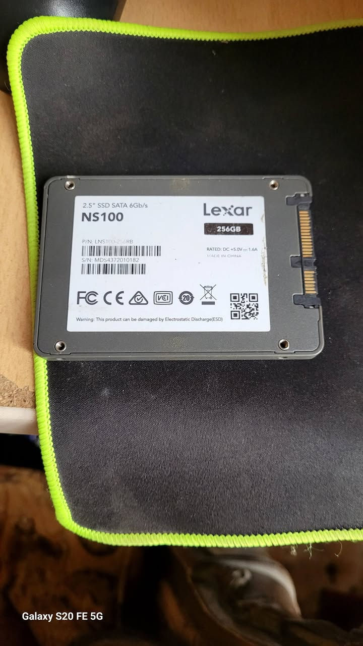 SSD ٢٥٦ • RX ٥٥٠ • i7 ٣٧٧٠