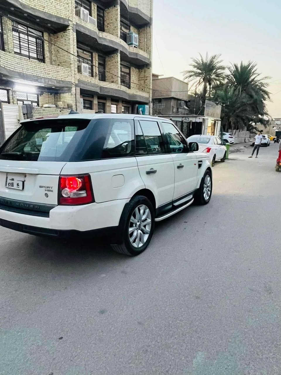 السلام عليكم
للبيع فقط 💙
رانج روفر سبورت HSE اعلى فئة 
2008 ماشية 115 الف سيارة جديدة زيرو على ادينه من الزيرو 🔥تايرات جدد 
مكانها بغداد الرصافة 
هـ *********** بغداد, العراق
