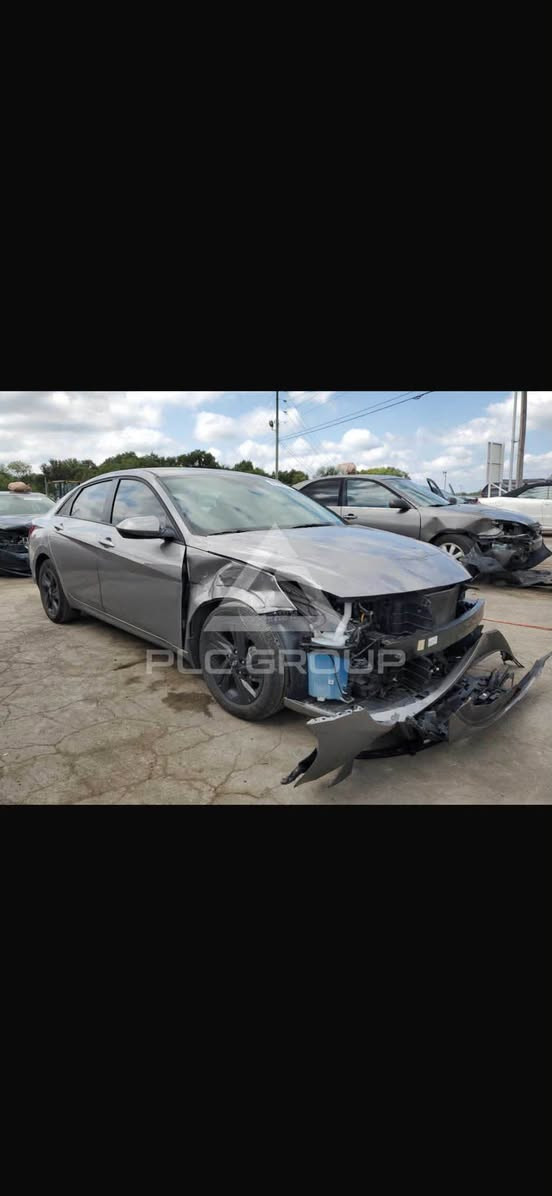 سلام عليكم 
النترا 2022 وارد امريكي ماشيه 43 الف حادثه جاملغ عكس السايق امبدل ابلادي وبيهه على كد شبر بالبنيد بدون ايرباك سنويه جديده لحد 2029 تحويل ثاني يوم

تشغيل عن بعد
كامره دواره
محرك دوش 2000 
كير at المرغوب
تحديد مسار
توقف ذاتي عند الاقتراب
حادثه بسيط بدون دواخل صوره الحادث موجوده
السعر 143 مكان بغداد
***********
