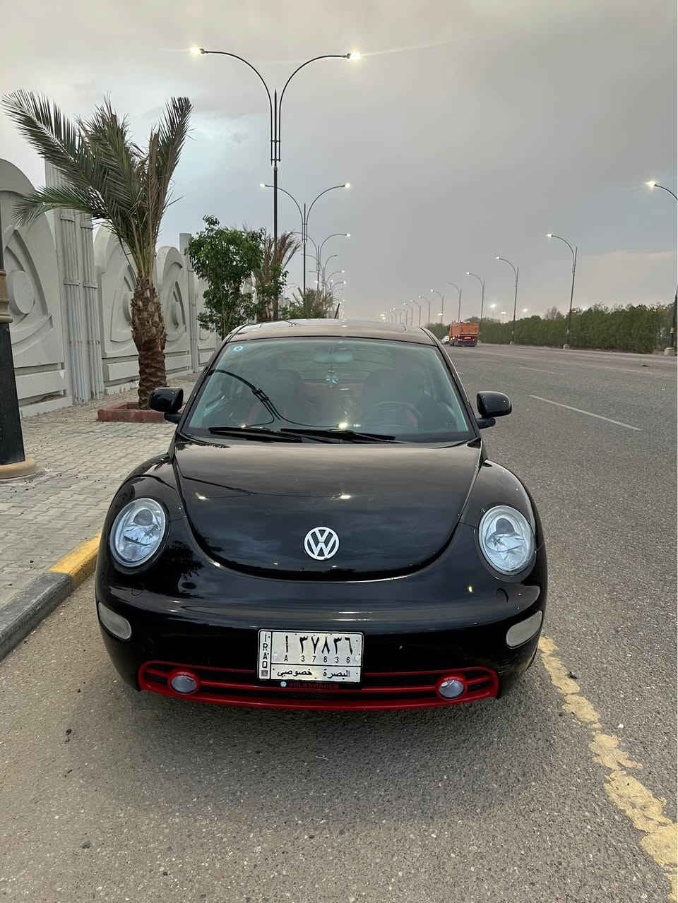فولكس بيتل • موديل ٢٠٠٠ • نضيفه بدون حادث