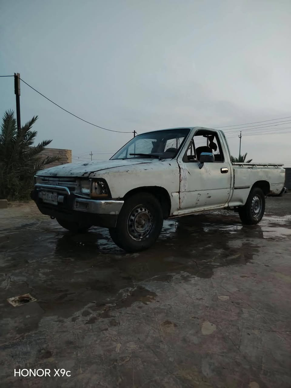 سلام عليكم سياره لبيع تيوته اصولي سعر 25وبيه مجال 
لعنوان ميسان قلعه صالح تصل ***********

نص مكتوب في الصور:
- HONOR X9c