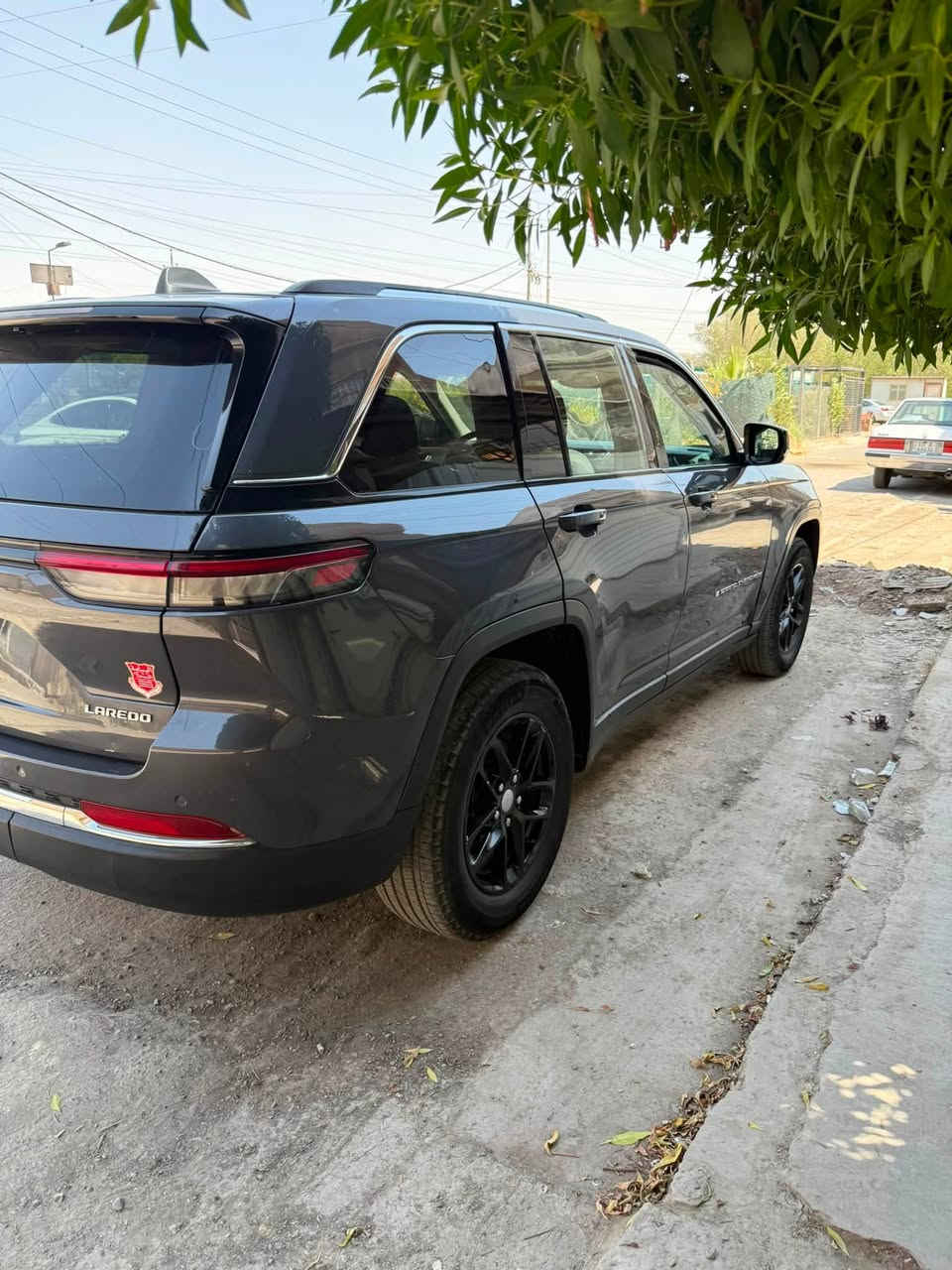 الـســݪام ؏ـليڪم

جيب موديل 23 بدون رقم 

نص مواصفات 

فتحه سقف 

تعميره 

مبدل شواصي ولغود من البنط 

شغل درجه اولى السياره جاهزه مابيه اي نواقص

السعر 198 

للاستفسار 

***********
