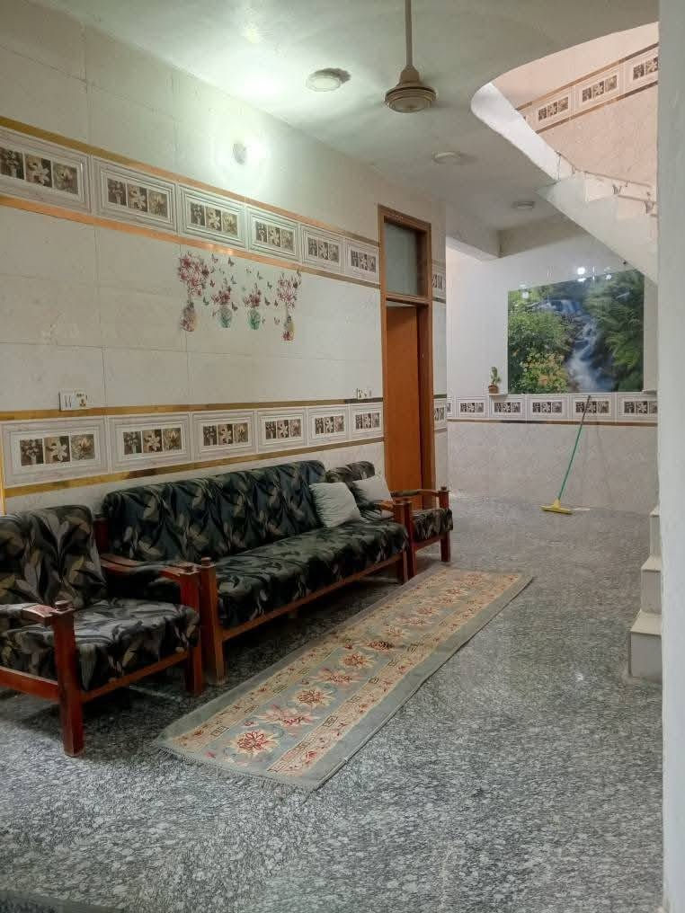 بيت مساحه 300م ركن طابو زراعي سند25 طابقين 3 غرف نوم صب مسلح كونكريت كافه الخدمات الموقع طويريج حي ضباط ملحق الزراعي مباشر على شارع المحيط وبسعر مناسب للاستفسار اتصل وتدلل *********** يوجد وات ساب
