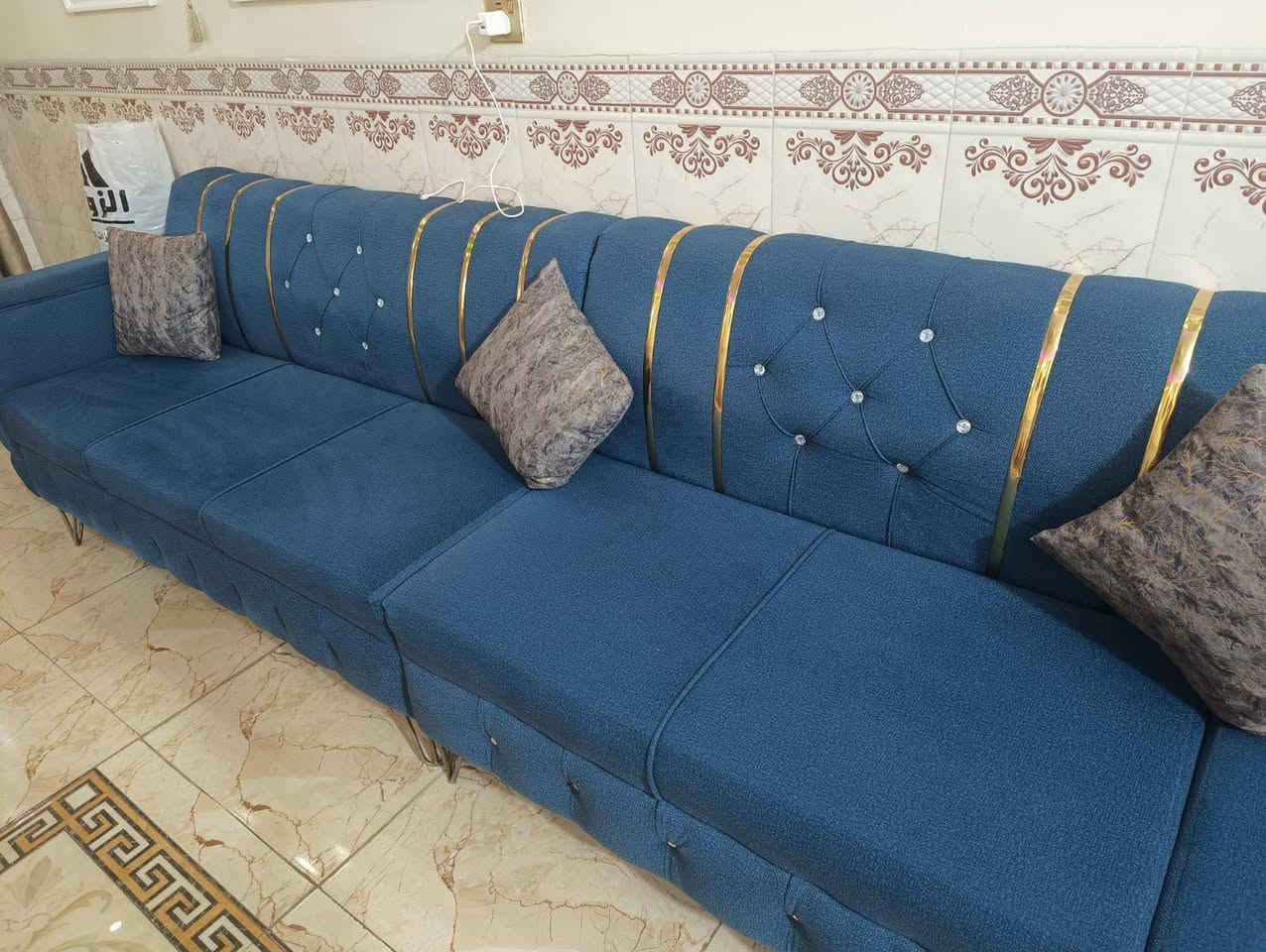 تخم ديوان نظيف جدا مابي اي عيب سعر 375 بي مجال بسيط 

***********.تواصل استفسار واتساب 
عنوان الدورة المهدية

