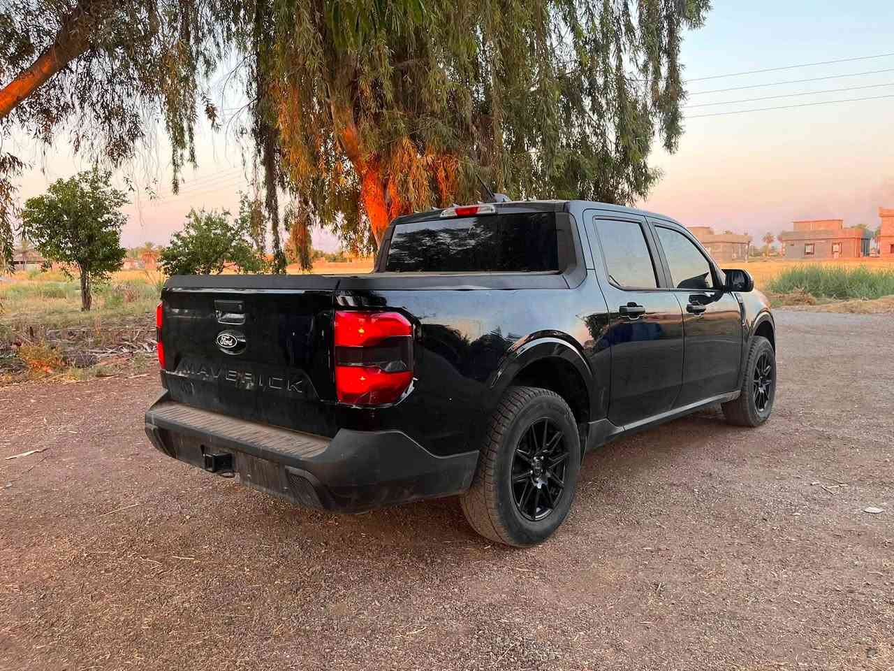 للبيع Ford Maverick XLT Hybrid 2025 وارد كندي 🇨🇦
* لون أسود

* محرك 2.5L Hybrid 

* گير eCVT

* تشغيل بصمة (Push Start)

* فتح الأبواب لمس بدون مفتاح (Keyless Entry)

* شاشة وسطية مع Apple CarPlay و Android Auto

* كاميرا خلفية

* مثبت سرعة

* حساسات وأنظمة أمان متعددة

***********
