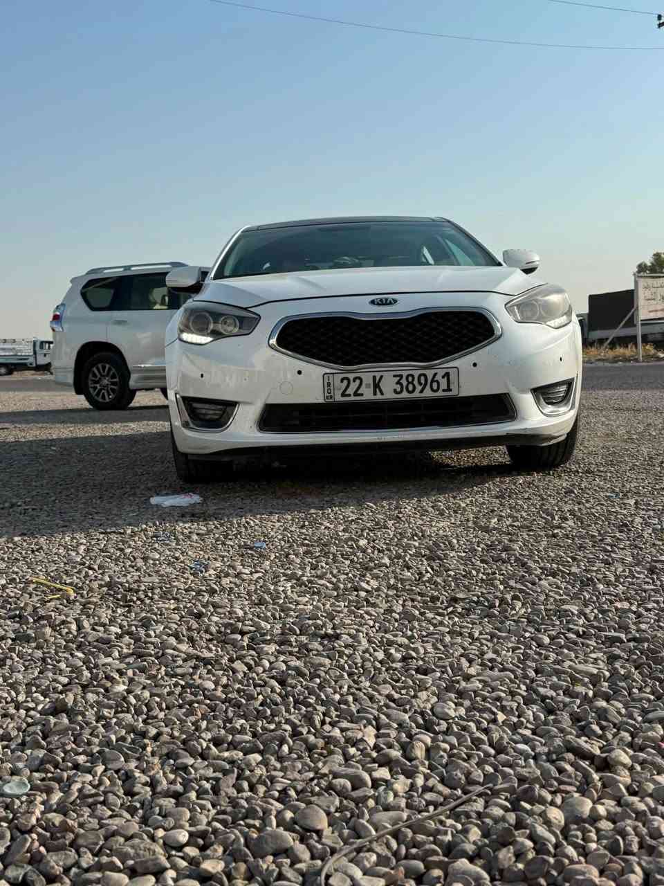 سلام عليكم
كيه كادنزه موديل ٢٠١٥
سياره خليجي فول مواصفات 
رقم السياره اربيل تحويل ثاني يوم 
مكان السياره بغداد 
سياره مابيها اي نقص تبريد كير مكينه كله مكفول 
تبريد قطعتين كشنات جلد خزن ميموري تدفأه تبريد بل كشنات و بعد هواي مواصفات 
سياره بيها كلير فقط بل  بنيد جارد انضرب كلير 
سياره مابيها أي نقص انشالله 
السعر ١٢٨ بيها مجال انشالله 
***********
