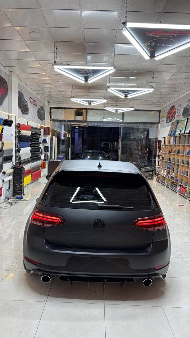 گولف Gti فول بس بئ بانوراما 
موديل 2020 سياره عام لسقه مات كريه 
كير محرك جديد 
ستيج 1 
سستم گزوز و شوطه 
4 ويل سبورتي 
3 قطع صبخ بئ شاصي 
70 هزارا يا ب ريفه جوي 
غرامه مليونه ك يا لسه ر دي سعرئ هيت خار
سعر 126$ ورقه
رقم تلفون *********** زاخو, دهوك
