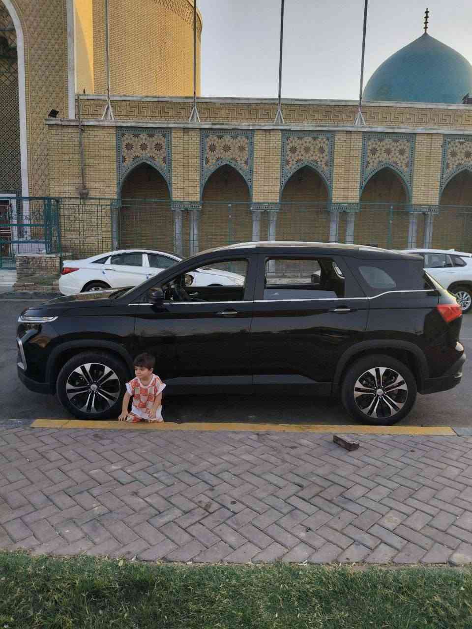 بسم الله الرحمن الرحيم
السلام عليكم ورحمة الله
للبيع سيارة شوفرلية كابتيفا سبعة راكب موديل 2023 امريكي شركة المنصور (كلين) بدون ضربه بدون صبغ فقط شخطين او ثلاث في الباب طفيفه جداً... 
الممشى 66 كيلو 
مكفولة من كلشي كير مكينه تبريدها ثلج 
المواصفات: بصمة & كاميرا خلفية & شاشه & حساسات اربع جهات & فتحه في السقف بانوراما & تحكم سترين & مقعد وجامعة السايق تحكم كهرباء & قطعتان تبريد & سايد بريك كهرباء & مري كهرباء & مكينة اربعة سلندر &  ...
السعر 155 ورقة وبيها مجال
سنوية باسم الوالد  
للتواصل عبر الرقم : ***********

