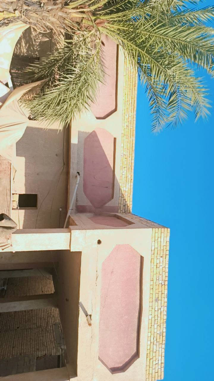 بيت ومشتملين للبيع طابو صرف
المساحة٤٨٠طابو صرف بالاضافة ١٢٥ طابو زراعي
مكان حي الحكيم نزلة بيت خليفة بفرع شارع العمارة
البيت طابق ونص يتكون من اربع غرف نوم +صالة+مطبخ+استقبال
مشتمل طابق ونص يتكون من غرفتين نوم +صالة+مطبخ+استقبال
مشتمل طابقين يتكون طابق الاول من غرفة نوم+صالة+مطبخ+استقبال والطابق الثاني هيكل بدون صب
للاستفسار الاتصال على الرقم ***********
