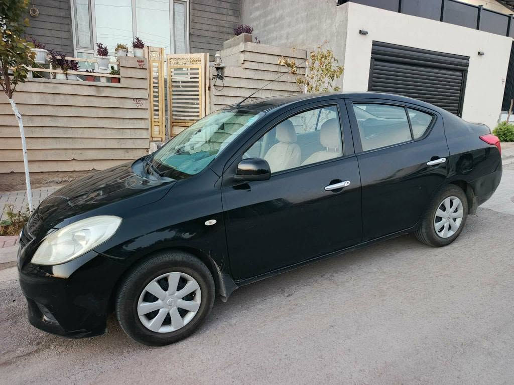 نیسان سەنی 2013 بێ بۆیاخ سەیارەکەزۆر جوانە هەمووگیانی بەشەرت  78گەلاو مەعمەلە موشتەری نیت نامەمەنێرە شوێن هەلەبجە ***********_*********** حلبجة, السليمانية
