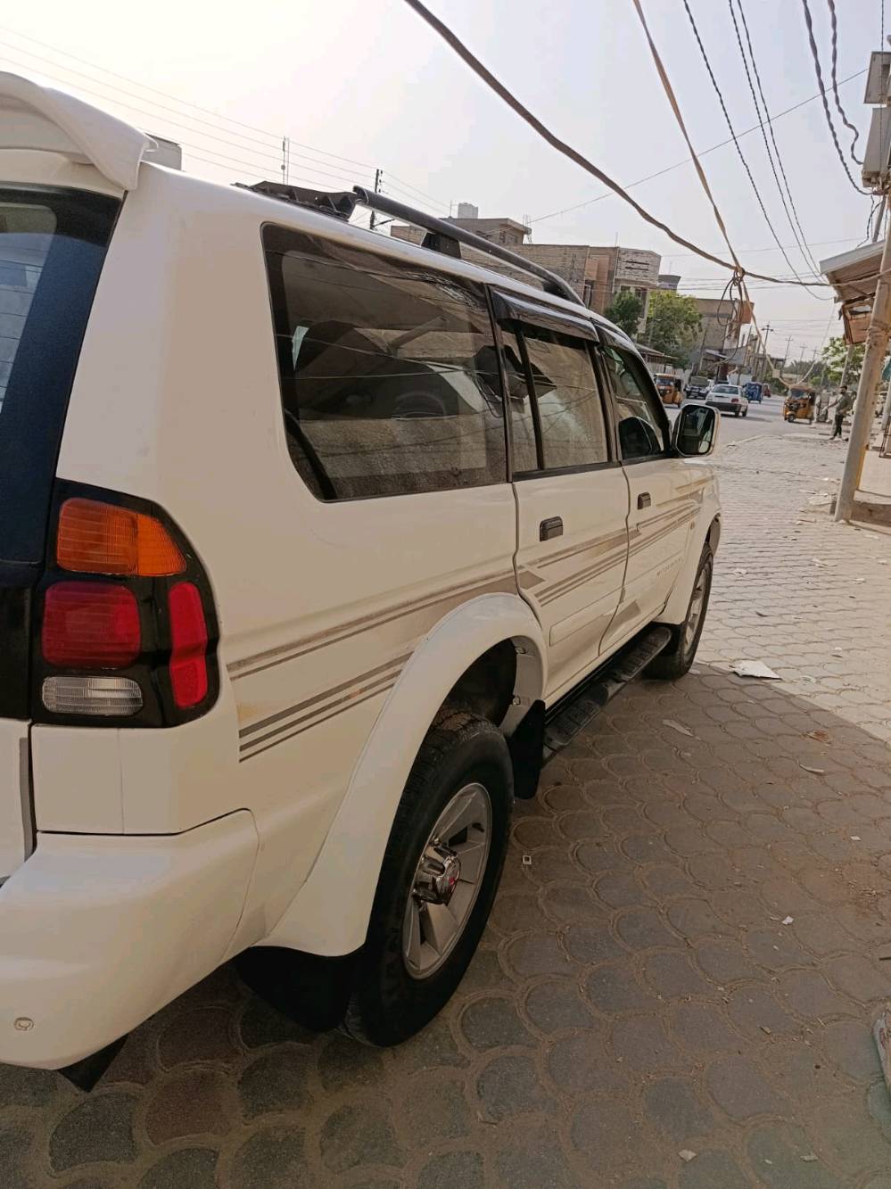 السلام عليكم للبيع سيارة ياباني ناتيفا مستبوشي دفع رباعي فورويل
مديل ٢٠٠٧
باسمي بغداد دولي رقم مميز
تبريد ثلج
حدادية جيدة
دواخل نظيفة كهربائيات شغالة وخير من الله
محرك لا تبخير ولا تنقيص
حماوة ثابتة
بيها صبغ اجراد قطعتين. 
مكاني كربلاء حي العامل
السعر ٩٥ 
السيارة جاهزة عائلية سفر وخير من الله أمانة الله ورسولة مالت جناي. 
بييع فقط نقد. 
الشراي يتصل ***********