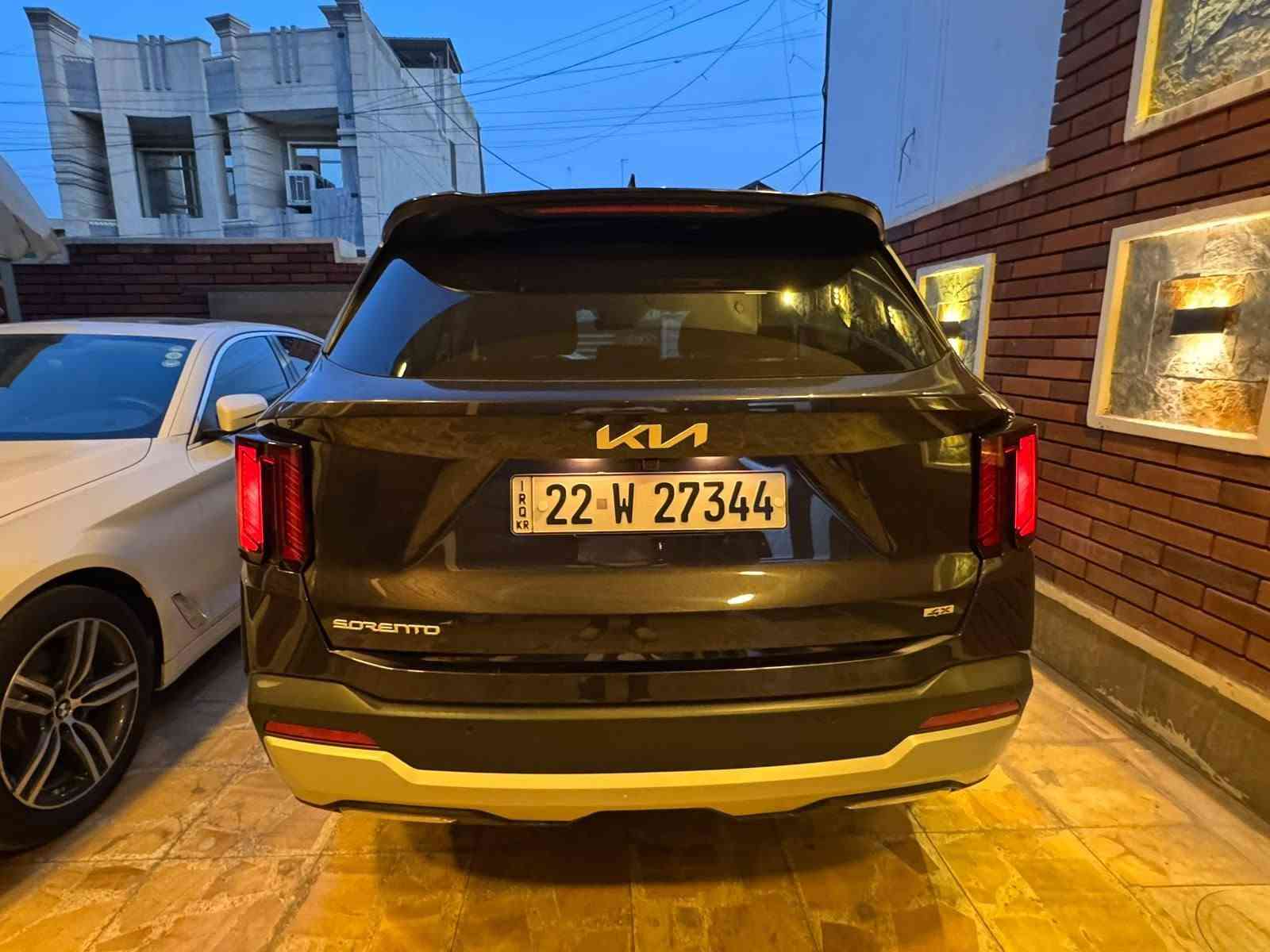 🔥 كيا سورنتو 2025 | Kia Sorento 4X | وارد أمريكي 🇺🇸

💰 السعر: 249 ورقة
📍 العنوان: بغداد – الدورة – شارع أبو طيارة
📞 للاستفسار: ***********

🚘 أنظف سيارة كيا سورنتو وارد أمريكي بالسوق!

إذا تبحث عن النظافة الحقيقية والمواصفات المميزة، هاي السورنتو تجمعلك كلشي تتمناه بسيارة عائلية حديثة.

✨ نظافتها نفس الزيرو، وحالة استثنائية تستحق المشاهدة!

المواصفات والتفاصيل:

▪️ الموديل: 2025
▪️ وارد أمريكي 🇺🇸
▪️ الفئة: 4X
▪️ دفع رباعي (4WD – Four Wheel Drive)
▪️ محرك 2500 سي سي
▪️ عداد المسافة 16 ألف ميل فقط
▪️ 7 راكب، مناسبة للعائلة
▪️ مكفولة كفالة عامة
▪️ تعديل PDR بمكان واحد فقط
▪️ تشغيل عن بُعد (Remote Start)
▪️ بصمة تشغيل ودخول ذكي
▪️ رادارات 360 درجة
▪️ كاميرا خلفية
▪️ إنارة LED أمامية وخلفية
▪️ مقاعد كهربائية
▪️ مقاعد أمامية مدفأة (Heated Seats)
▪️ شاشة إلكترونية متصلة وعصرية
▪️ أنماط قيادة متعددة (Drive Modes)
▪️ تصميم حديث ومساحة داخلية واسعة

💎 شنو يميزها؟

✅ نظافة نفس الزيرو
✅ من أنظف سيارات السورنتو الوارد الأمريكي
✅ تعديل PDR بمكان واحد فقط
✅ رقم أربيل باسمي الشخصي
✅ مواصفات عائلية متكاملة وموديل حديث

🔥 السعر: 249 ورقة فقط

📍 بغداد – الدورة – شارع أبو طيارة
📲 للاستفسار والتواصل ***********

Kia Sorento 2025 — النظافة، الفخامة، والمواصفات كلها بسيارة وحدة.

📌 السيارة تستحق المشاهدة، والمعاينة خير برهان. بغداد, العراق
