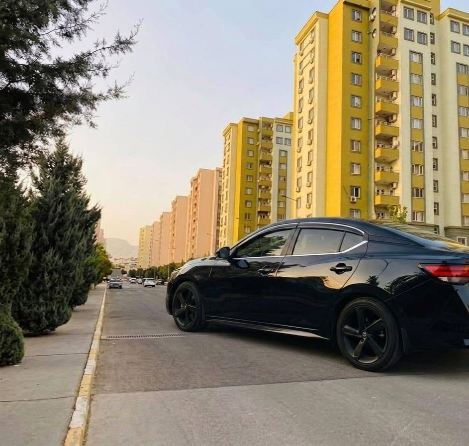 للبيع  نيسان سنترا اسود 2022 SR سبورت 

مواصفات بصمه وتشغيل عن بعد والأبواب بصمه  

وحساسات ورادار مانع تصادم أمامي وخلفي وجانبي وتحديد سرعه 

صفحه صبغ امريكا كلير بدون حادث كلا شرط بجم كبس    الشراي اتصل عالرقم *********** دهوك, العراق
