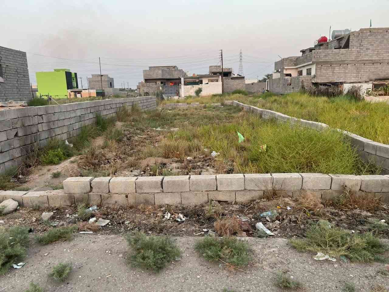 من رخصة الادمن قطعة أرض للبيع طابو زراعي سند 25 200للبيع مقابيل مستشفى الجديد مي وكهرباء وقريبة على الشارع العام وهذا رقمي ***********
