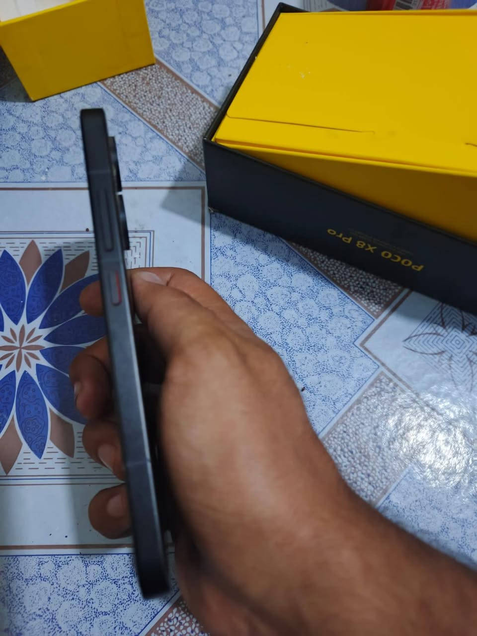 بوكو X8 برو • ٨/٢٥٦ • بطارية ٦٥٠٠