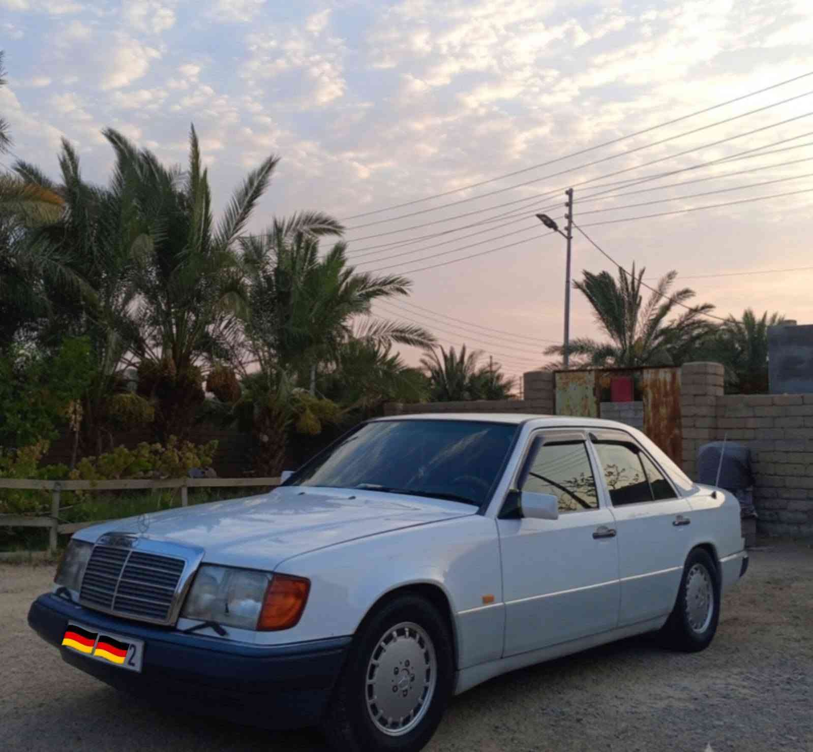 السلام عليكم
مارسدس دب E300  سيارة احلة من الصور ولاتقارنهة مثل الموجودات بالشارع 

محرك كير بلاديات  

محرك عنكبوت 🕷️

قواعد دبل بلاديات

تبريد ثلج ❄️

حدادة فول ✅💯

بردات جام سحب 🌻

تخم  تاير جدد

فتحة سقف شغال 

اريل كهرباء ⚡

سيارة بلادية 

 سيارة احلة من الصور تجي وتشوف بعينك

 ترايك 180 شرط   السعر 85 وبيهة مجال 

المو شراي لايكسر بالسعر

مكاني: البصره القرنه

رقم الهاتف :
***********
موجود واتساب
