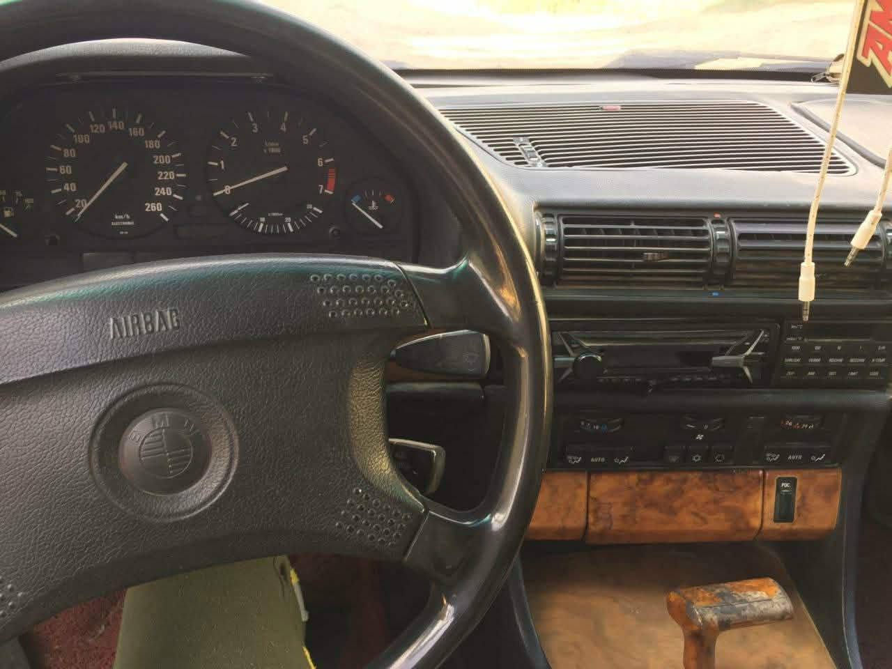 السلام عليكم 
Bmw  حجم 730 مسكر 8 سلندر موديل 94 باسمي رقم انبار كير محرك تبريد خبر من الله دبل جام باتري جديد ويل خلية  كشنات جلد سلايد شغال مكان السيارة الحلة للاستفسار  الاتصال على  الرقم ***********  ابو كرار السعر 45
