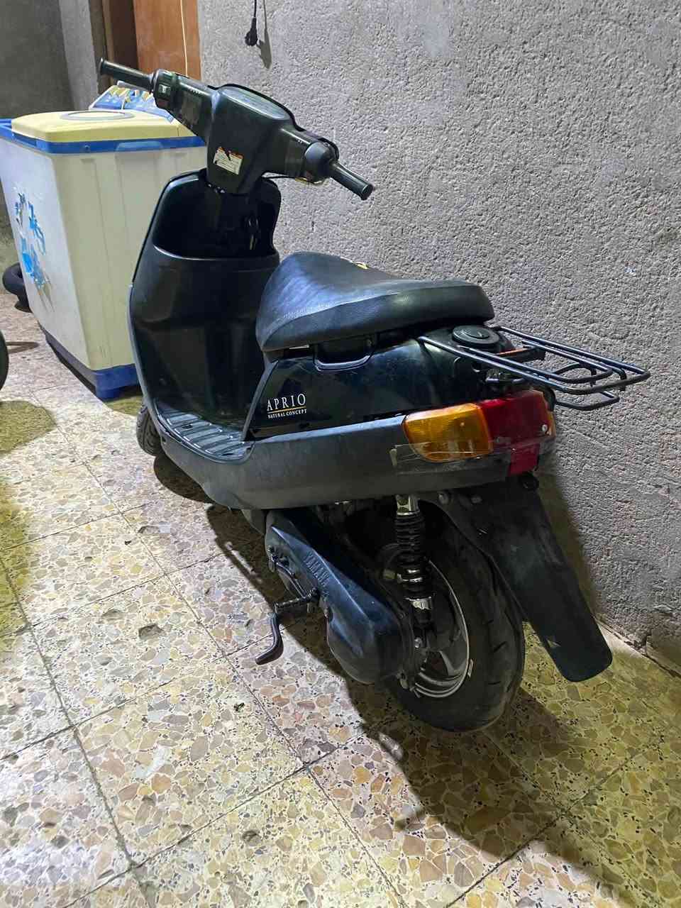 سلام عليكم دراجه بطه البيع اوراق مفتوحه بس بستم كلشي شغال بس عوزهه باتري سلف هندر السعر 250 وبيهه مجال رقم الهاتف ***********
