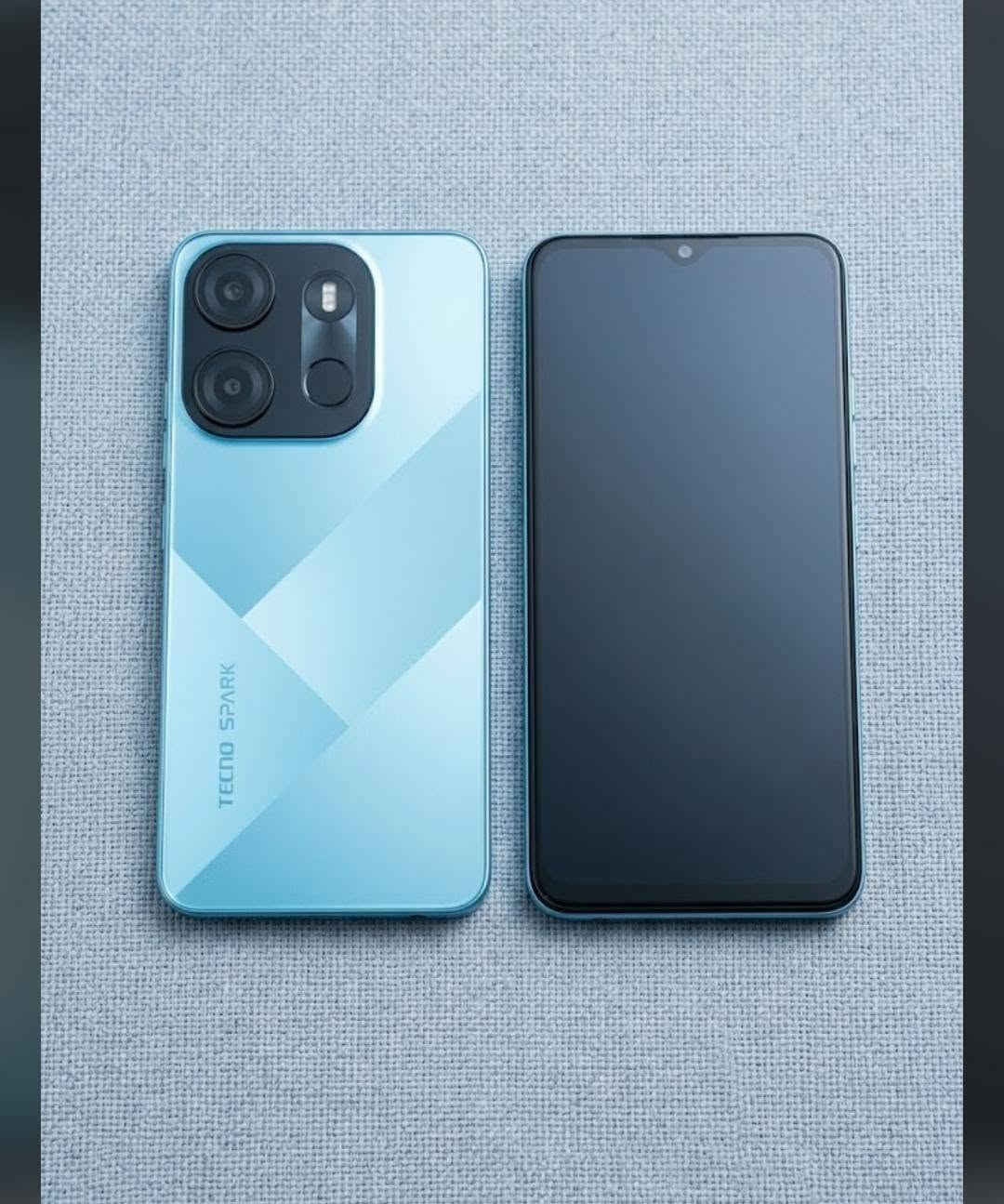 للبيع 
جهاز مستعمل سعرة جدا مناسب للاستفسار مراسلة واتساب
 ***********

نص مكتوب في الصور:
- NEW DESIGN
- اكتشف تكنو سبارك
- سيدر اللمخ - قوة الأداء
- بتصميم هندسي
- مذهل
- • شاشة واسعة للعرض
- • أداء يشرف
- • كاميرا خلفية متعددة العدسات
- • تصميم خلفي هندسي مميز