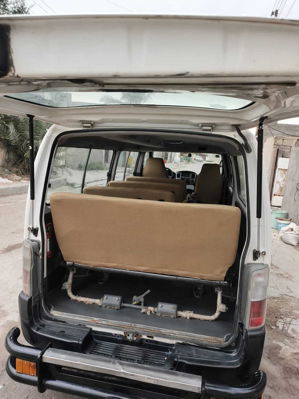 نيسان • ٢٠١٠ • ابو غريب