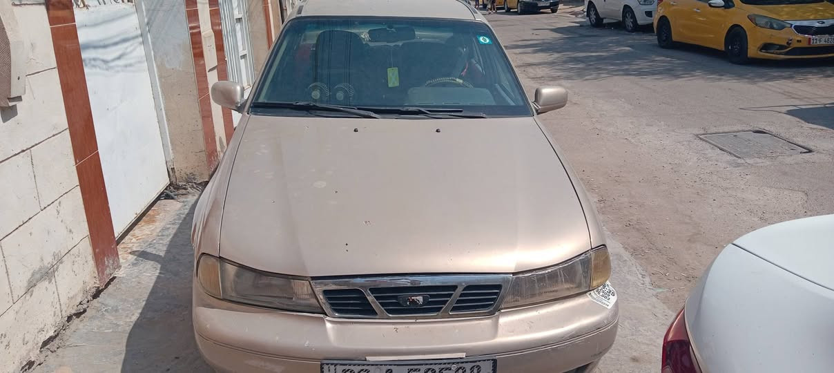 السلام عليكم عندي سيارة للبيع دايو سلو موديل ٩٤ رقم انكليزي كير محرك خير من الله كهربائيات شغاله عارضهه ٢٨ وبيها مجال سنويه مامنتهيه تحويل ثاني يوم قليل تواجدي عل فيس بوك هاذا رقمي *********** للتواصل لاتنقيص ولا تبخير
