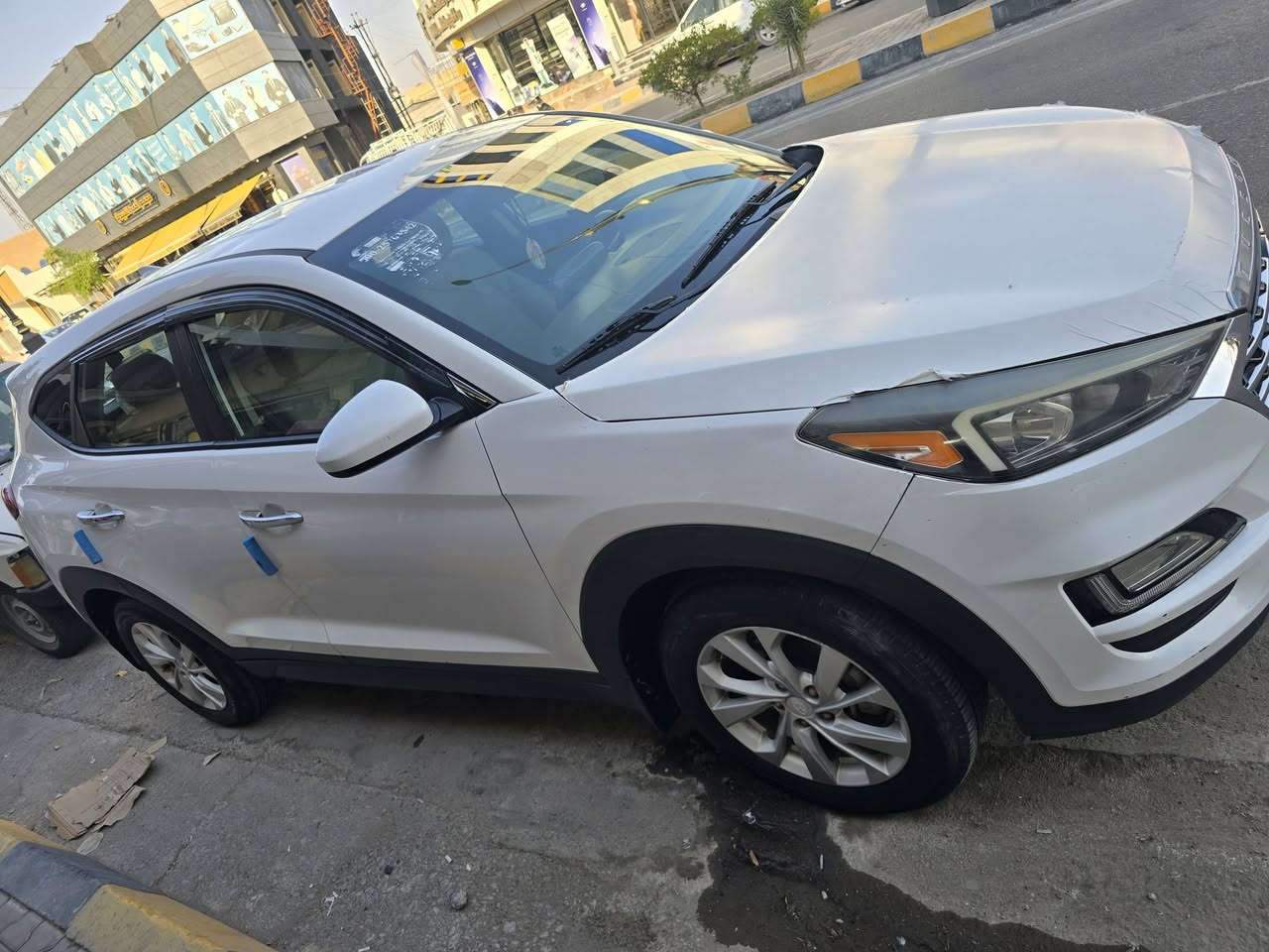 سياره توسان 2019 وارد امريكي حادث جاملخ يمنه تبديل فقط لون ابيض رقم بابل باسمي تحويل مباشر  @ تواصل على رقم موبايل ***********
