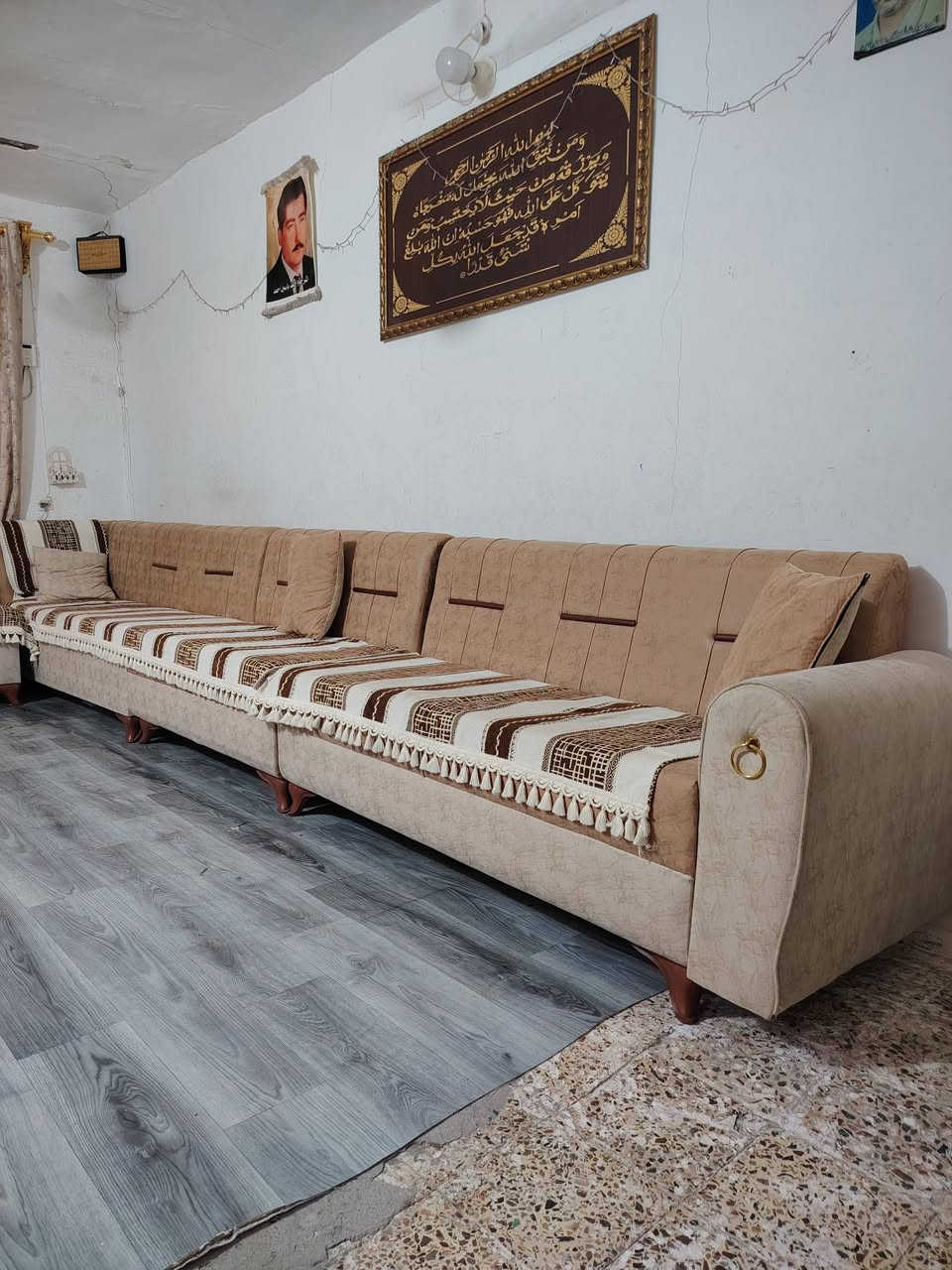 سلام عليكم تخم للبيع سعره 550 وبي مجال قليل. كربلاء حي الحر للاستفسار ***********.
