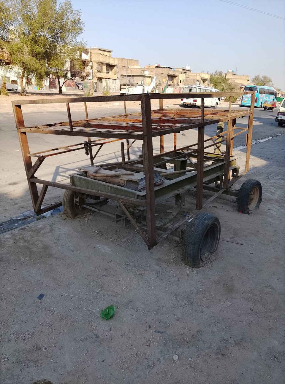 محجر طابقين مال بنكو3 فحل  اللبيع السعر 300 الف وبي مجال الرقم *********** الرقم بس واتساب
