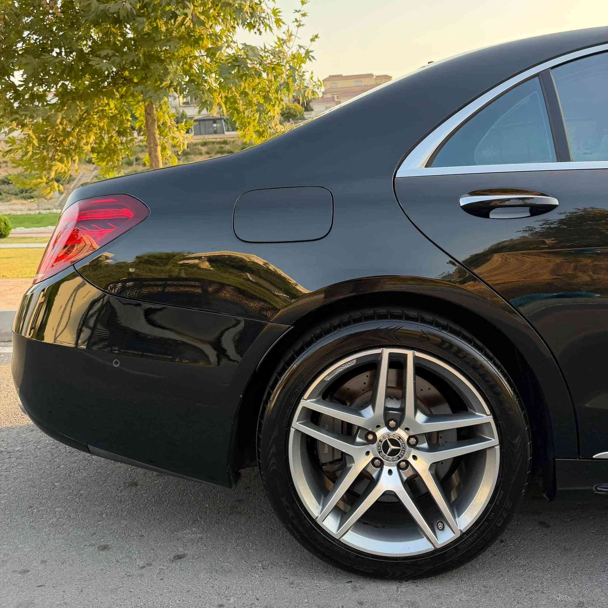 مرسيدس S560 • V8 توين توربو • رقم أربيل