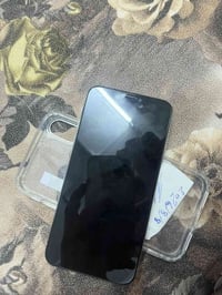 ايفون X • ٦٤ جيجا • بطاريه ١٠٠%
