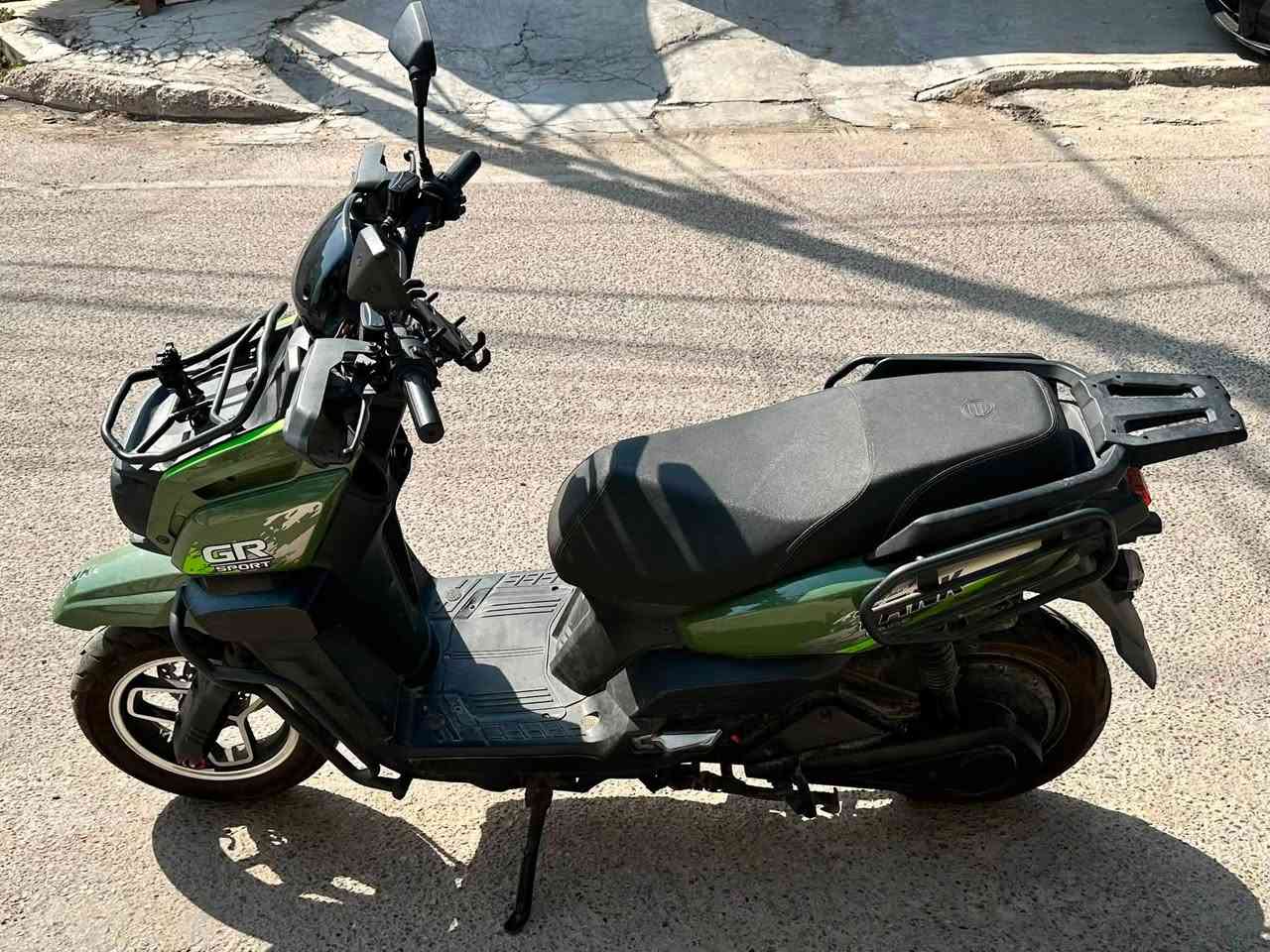 اباتشي شحن
سلام عليكم 
اباتشي شحن 72v 34A
موديل ٢٥ اعتقد
الدراجه نقصها فقط بطاريات يعني تجي تحملها وتاخذها (((فقط بطاريات))) ،عقل جديد وحساسات ملف جديده
حته محد يتعبني ابيع كوم حديد 
السعر 700 الف 
بغداد حي الاعلام 
*ممتواجد فيس فقط واتس ***********
