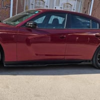 جارجر sxt الون احمر كرزي  اتلاث قطع بيها  مديل ١٩  ماشية ٢٠٠ كيلو  الم...
