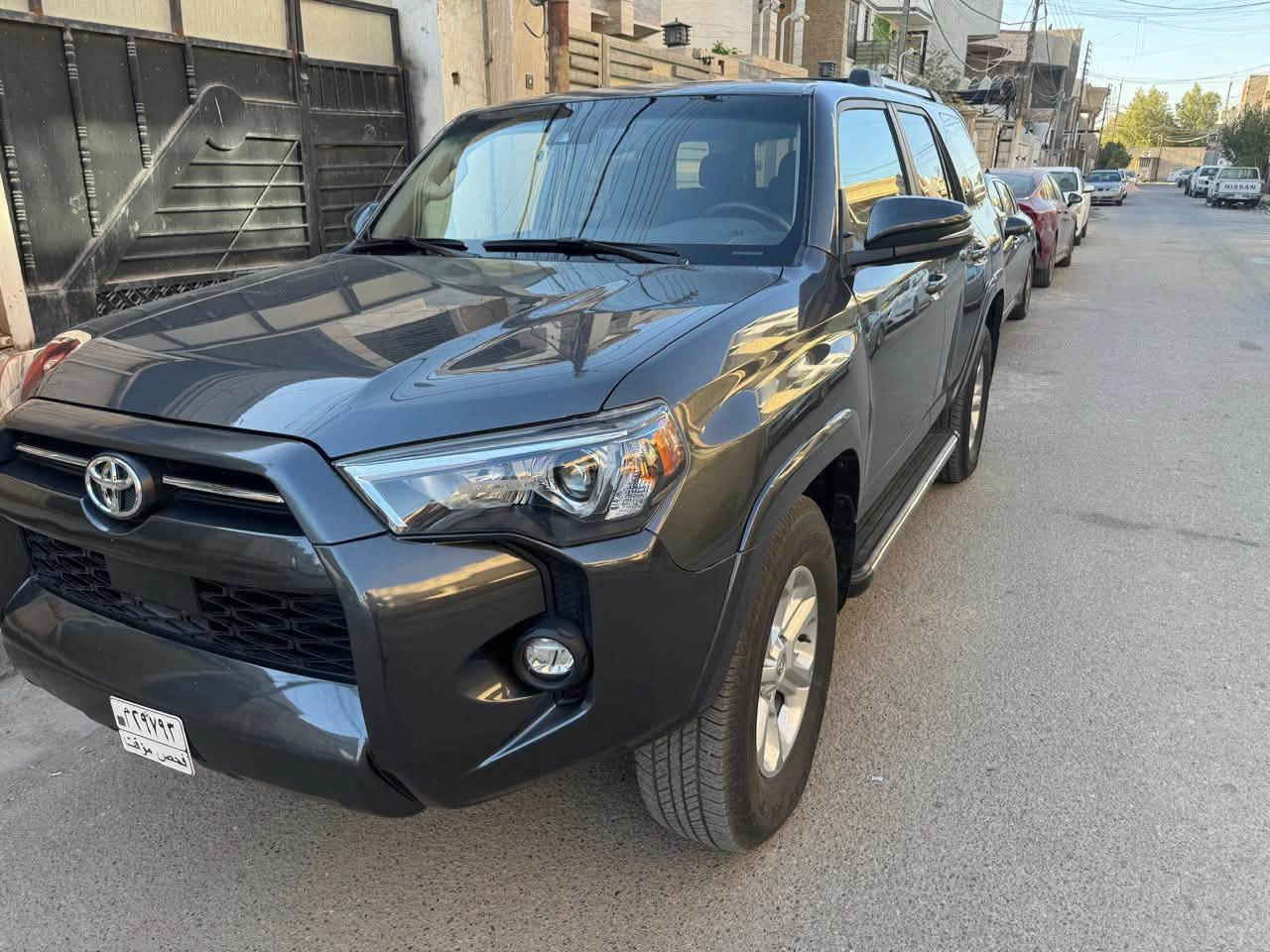 السلام عليكم

🚗 تويوتا فورنر (Toyota 4Runner SR5) موديل 2023 - وارد أمريكي 🚗

بيع فقط بدون مراوس
~ محرك 6 سلندر  / V6  4000

~ فئة SR5 فول موصفات 

~ بصمة ابواب وتشغيل

~فتحة بالسقف

~ تو ويل

~ شاشة كبير  كاميرة دوار 

~ كاميرة خلفية 

~ داخل جلد اسود

~ رادار أمامي وجانبي

~ كشنات كهربائية 

~ كشن جلد 

~تحديد سرعة 

~تحكم ستيرن 

~ حجم تايرات ١٧

~ويل كب ودواسات 

~جامه خلفية تصعد وتنزل مضللة

~ (7) سبعة راكب 

وبعد بيه موصفات

~ ماشي 9 الف

~ سعر  ( 28,500 )$

العنوان / بغداد / الدورة 

رقم الهاتف : *********** 
ملاحظة/
السيارة مصبوغة عام تبديل باب الصدر فقط وكما مبين في صور الحادث وايضا صورة للسونار مشتغليهة شغل جدا محترم ومضبوط صفحة السايق كلير فقط من امريكا 
يدة باب السائق متفتح عن طريق اللامس بس تقفل عن طريق اللامس
المرايات الجانبية ما بيهة كلوب مال الرادار
الجامة الخلفية مال الصندوق يحتاجلهة ترتيب لان تصعد وتنزل بطيء
