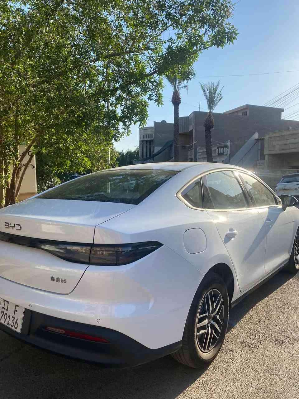 Byd seal5
ويل كروم 
ماشيه :21 كلي 
مكفوله كفاله عامه 
ماعدا شخط بسيط بداعميه الاماميه 
عارضه 20,500 وبيها مجال بسيط 
الاستفسار :  ***********

