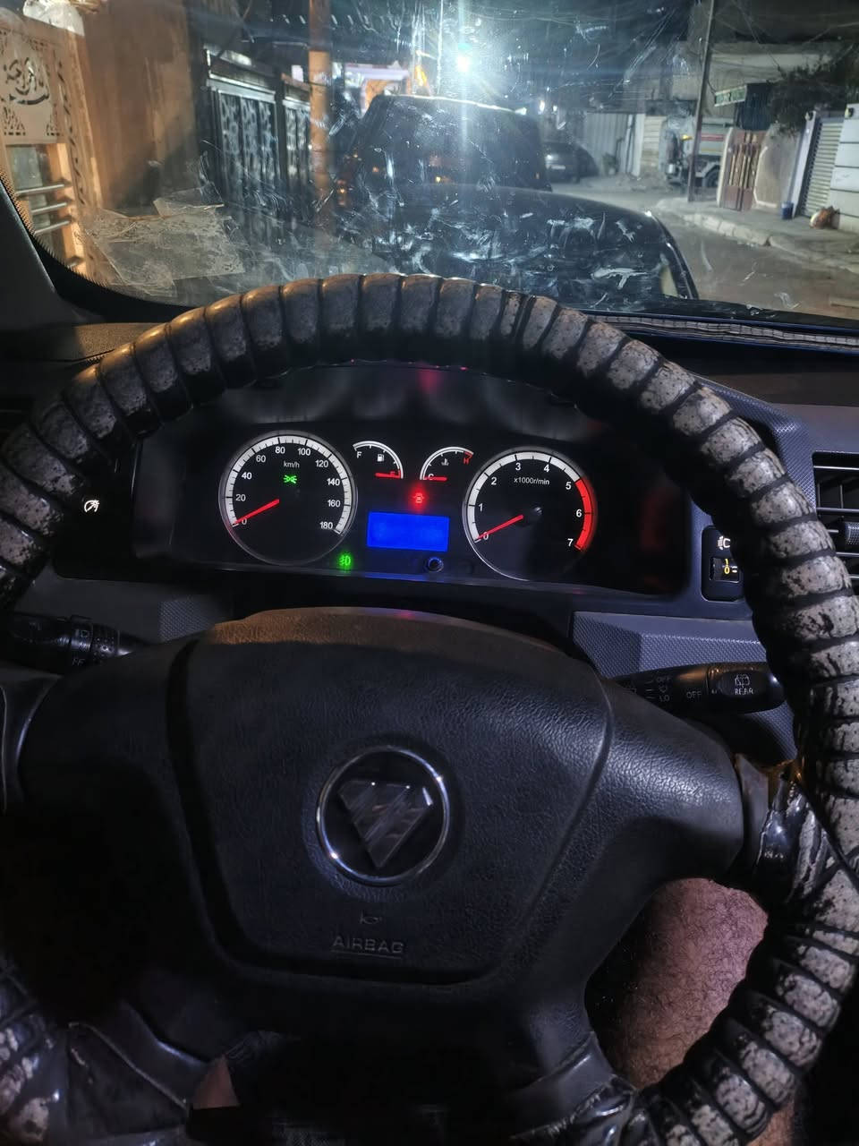 باص فوتون cs2 موديل2015 كفاله لا ضربه ولا صبغ مكينه ياباني مسيبوشي تبريد نقص كويل مكينه كير اكسل دسكات بنزات ضفيره كلهه كفاله صدر امامي خلفي كله بحاله جيده 
سعر 95وبيهه مجال مكاني بغداد البياع رقم الهاتف ***********
