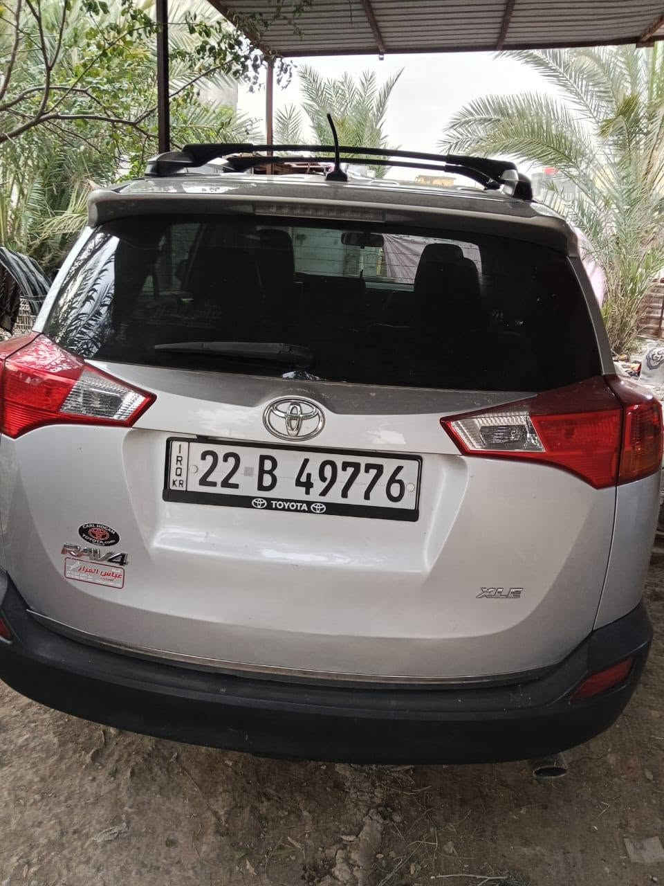 Toyota RAV 4  2015
للبيع 
فول مواصفات فتحه 
محرك ٢٥٠٠ تبريد ثلج
السيارة كلش نضيفه ما بيها نقص نهائي
السعر 170$ وبيها مجال للشراي
المكان :- بغداد الشعله السلاميات 
للإستفسار الاتصال على الرقم  :- ***********
