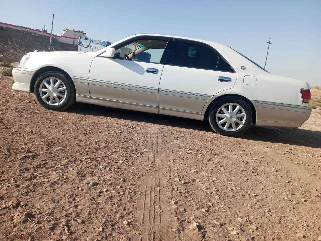 ملكه للبيع كفاله شاصي 71 في في تي فيشه وبطل أسود 3000 كرستال نص فول برده خلفيه ستيرن كهرباء بأسمي سنويه 2027تبريد  شغال حداديه مكينه گير جديد كشنات كهرباء ***********@@***********
