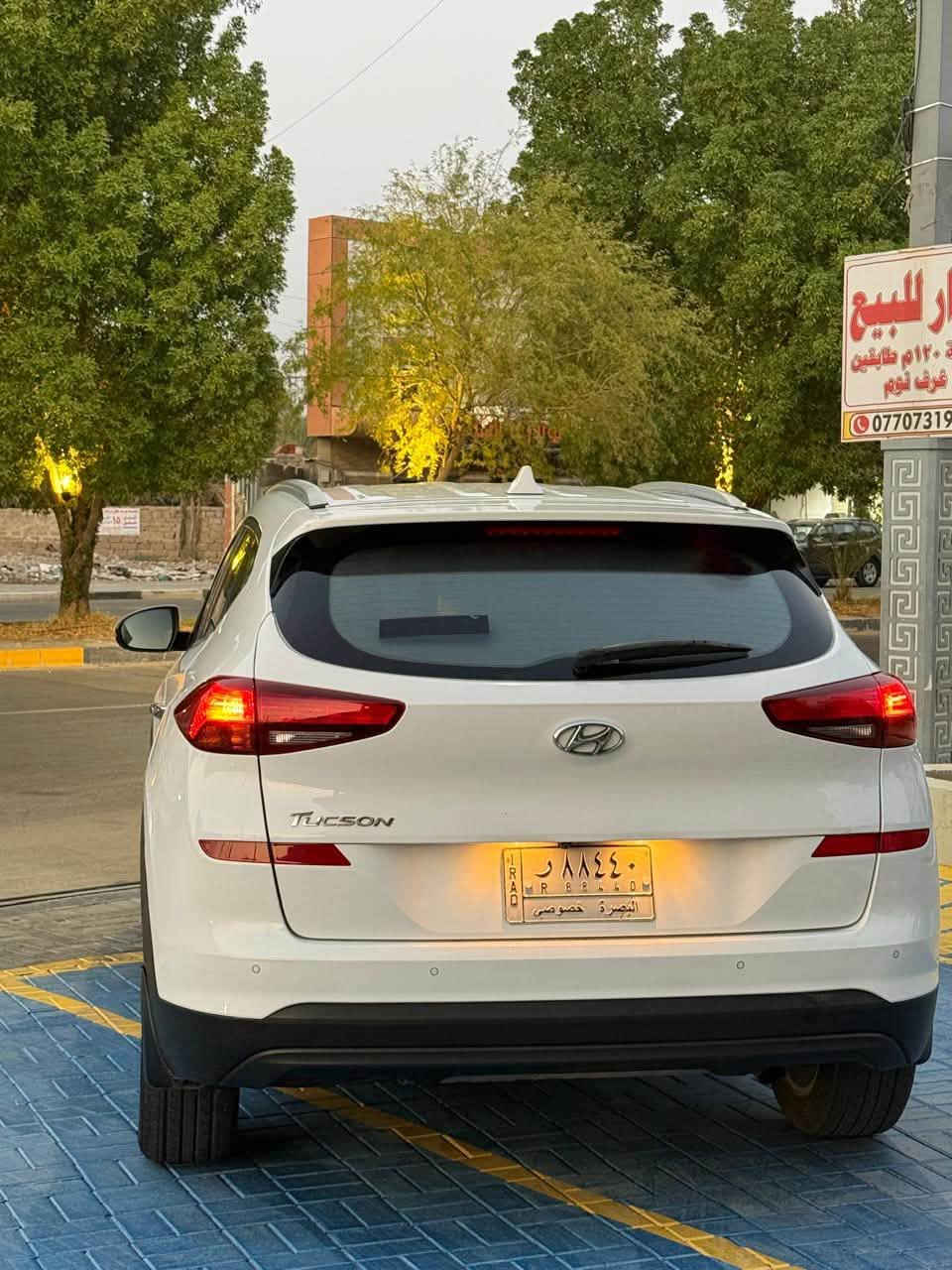 السلام عليكم
هونداي توسان للبيع 
موديل 2019 مالك اول من الوكالة 
السيارة نظيفة استخدام بسيط بيها ملاحظات بالبدي مابيها حوادث 
داخل جديد تخم تاير جديد ماشيه 100 الف KM
شاشة كبيرة وبيها نظام Carplay 
مكينة وكير وتبريد بالضمان سيارة سليمة من كل شي واعتمادية جداً 

+964 780 812 0191
هذا رقمي متوفر واتساب واتصال عادي
متوفر واتساب فقط
