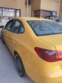 الانترا 2010 وارد امريكي  حادثها جاملغ وبنيد وبيها طخة بلغد شويه سياره...