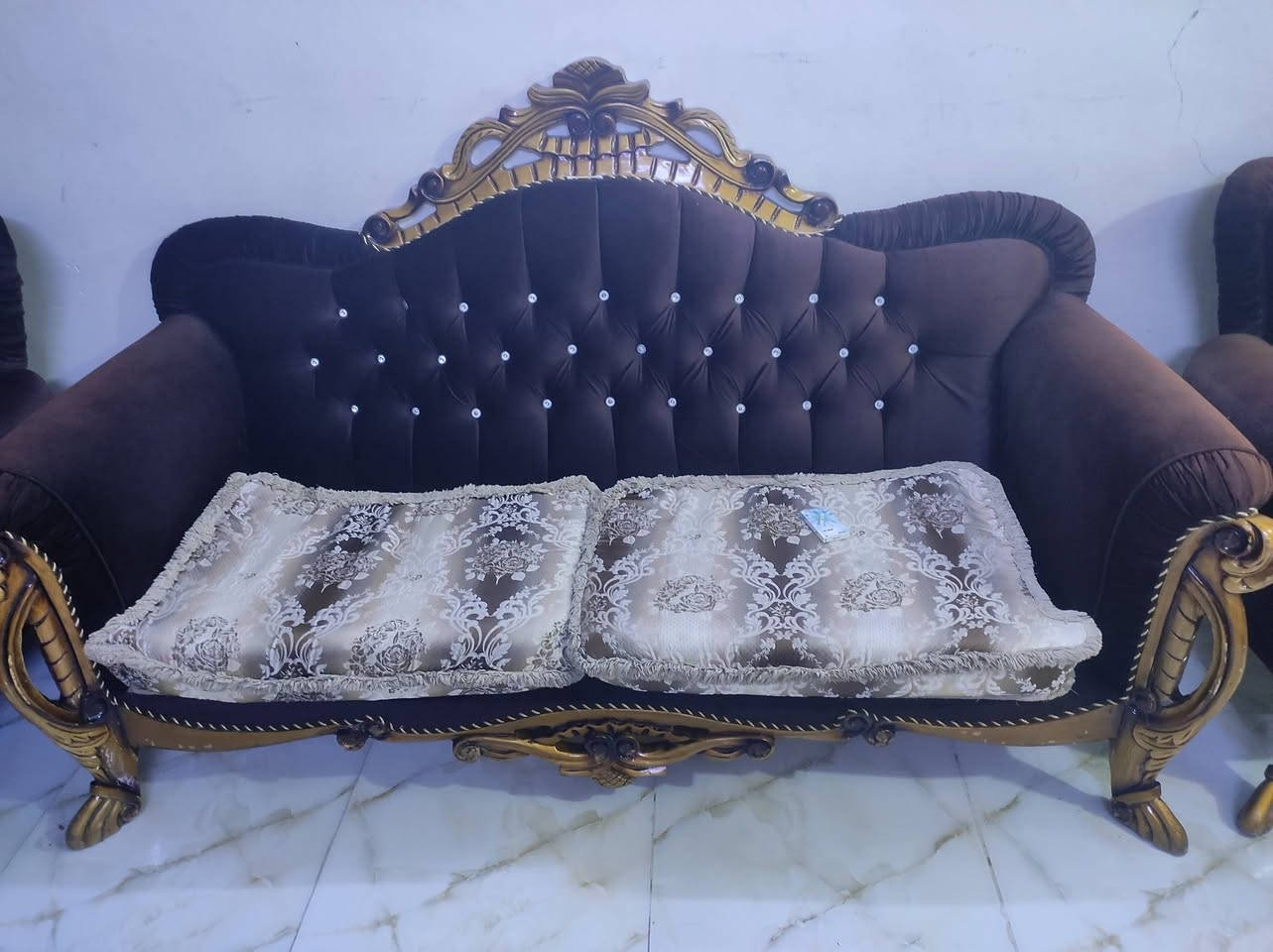 نص دخم نضيف ملكي للبيع هوه طبلات 2سعر 300 رقم***********
