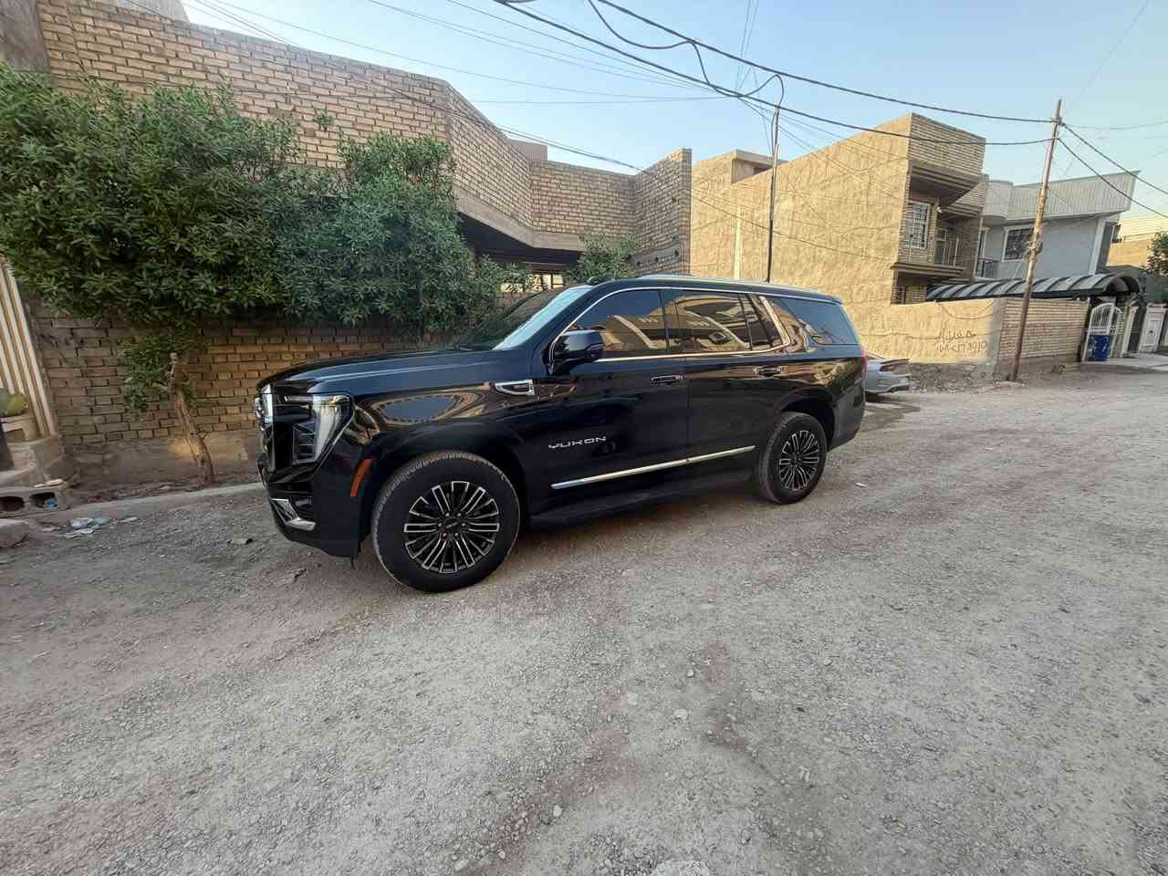 جمسي يوكن الفيشن25 ضمان شركة المنصور 

    GMC Yukon ELEVATION 2025

مغلفه PPF بلكامل  سياره جديده 

السيارة مكفوله من الصبغ والدبل كود بيه فقط شخطين كلش صغار ومعدله بارد وكارت علئ كدههن الباقي كله مكفول

 جمسي الفيشن ٢٠٢٥ خليجي وكالة المنصور 

 ماشيه 13 الف كيلو 

 حجم المحرك 5.3 V8 

 مفتاح التشغيل بصمة  

 تشغيل عن بعد 

 دفع ثنائي RWD

حساسات أمامية 

حساسات خلفية 

لايت زينون + LED 

 دخول بصمة ذكي 

 حجم الاطار R20 

 اشارة في المرايا الجانبية وكهرباء 

 ا ABS 

 دشبول شاشة ديجيتال 

 شاشة Apple Car play 

 سماعات سستم صوت شركه BOSE

 كاميرا دوارة 

لانارة الداخلية LED  

 مثبت السرعة Cruise 

 المودات والاوامر الصوتية 

 ا Bluetooth / T YPCE 

مخرج منفذ الطاقة 

السياره بعدها بحاله الزيرو

مكان السياره بغداد 

واي استفسار ***********

السعر 625 مجال بسيط

بغداد الدوره
