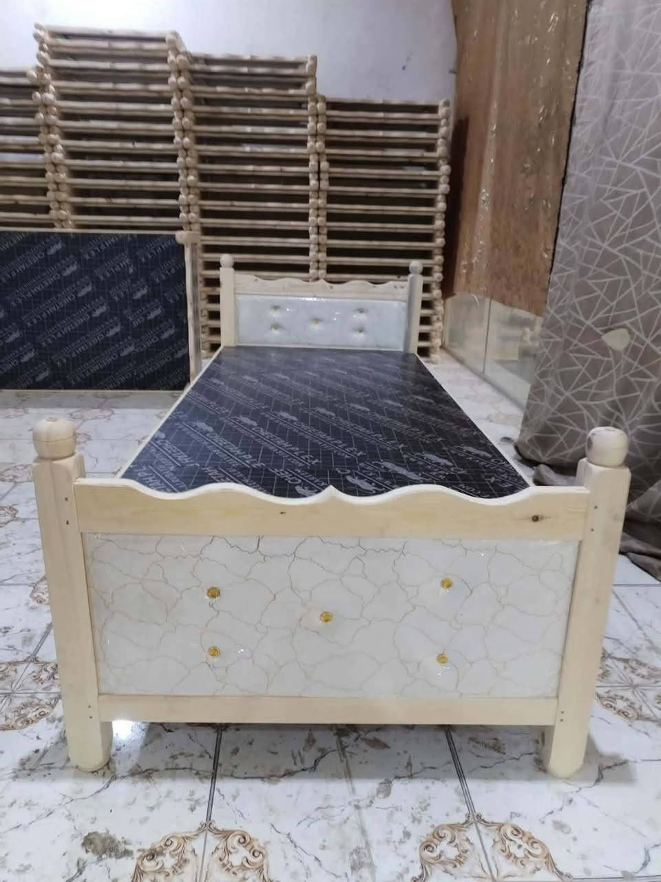 بنات اخر قطع تخفيضات  ع 50 القطعه جرابي نفر تزكام درجه اولى بلوك اسود ثقيل ٦ جسور تحت شغل قوي جدا متوفر توصيل العنوان ديوانيه حي العسكري للاتصال على الرقم 📞 ‏‪***********‬‏
