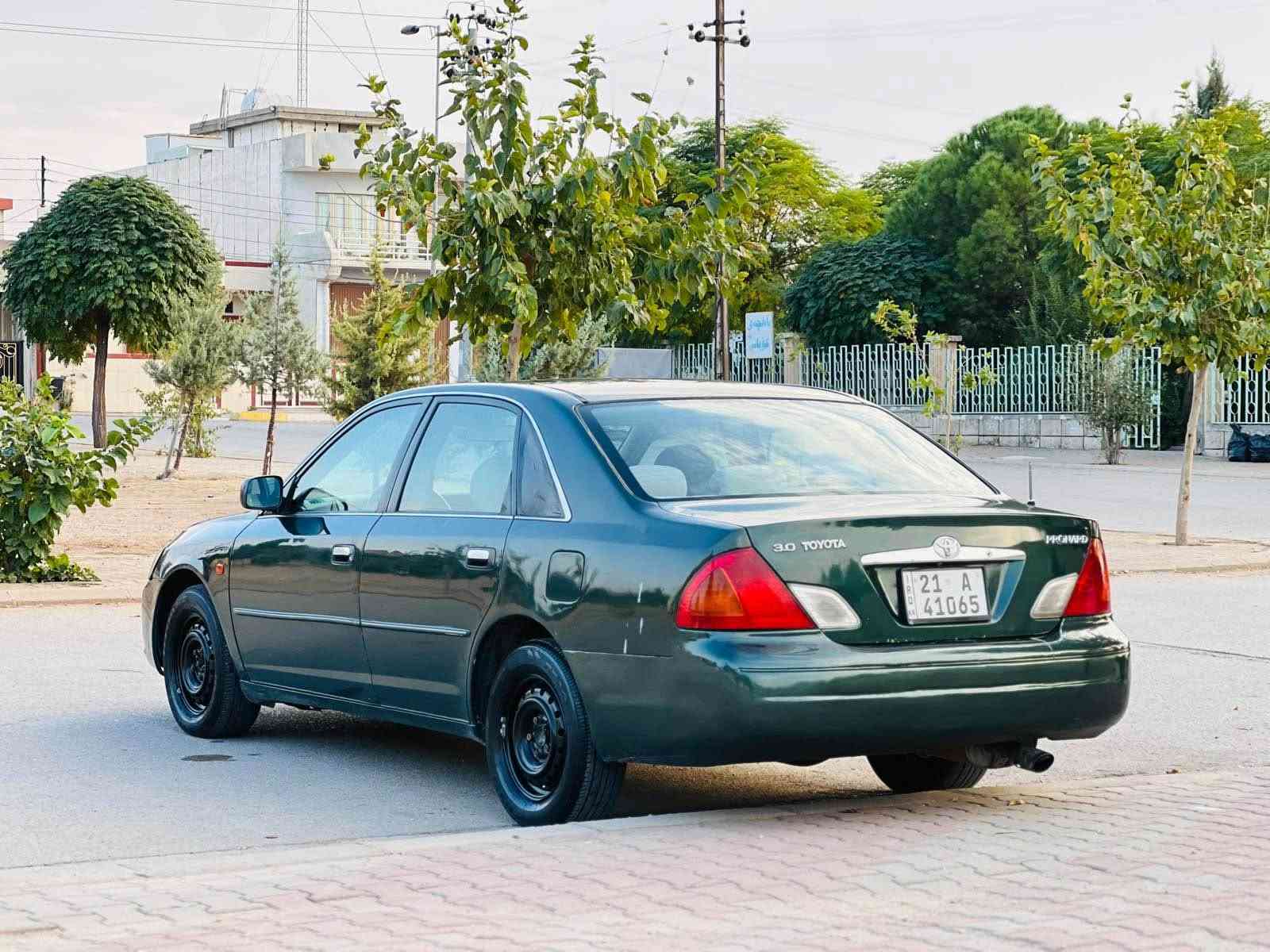 تويوتا افلون • ٢٠٠١ • رقم بغداد