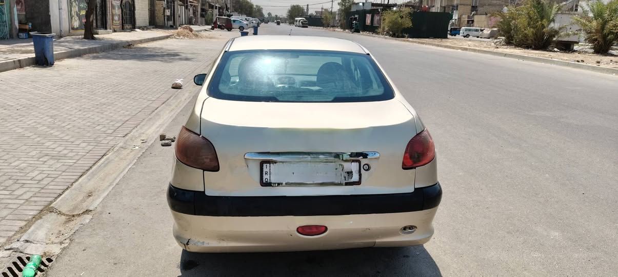 للبيع بيجو 206 موديل 2009  رقم جديد سنوية جديدة هزة جديدة باسمي السيارة مصبوغة حزام اثر جراد جاهزة نقص تبريد شغلة بسيطة جان شغال بس الفان فجئة وكف السعر 42 وبيهة مجال قليل  ***********
