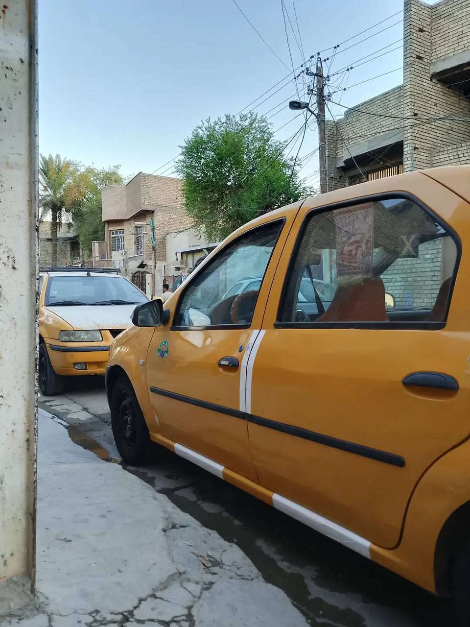 السلام عليكم رينو 2009 للبيع او مراوس مكينه وكير جدد رقم بغداد سنويه لل27 تحويل مباشر سياره نضيفه شوف العين السعر 25 وبيه مجال حك الجيه المكان بغداد مدينه الصدر 
***********
