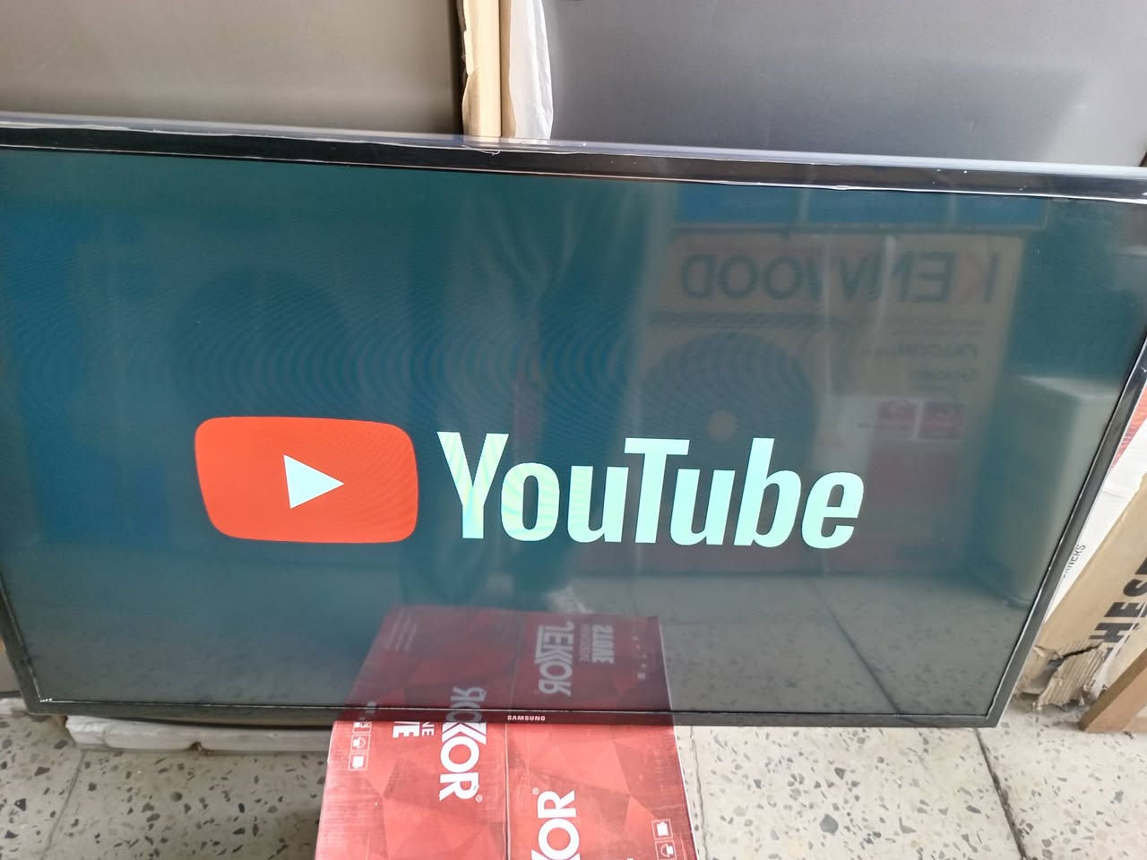 سامسونج • ٤٠ انش • فول إتش دي