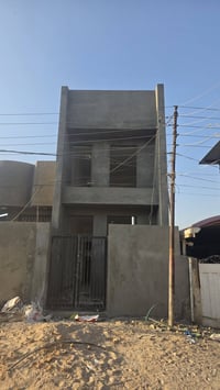 مشتمل طابقين • ١٠٢م • طابو صرف
